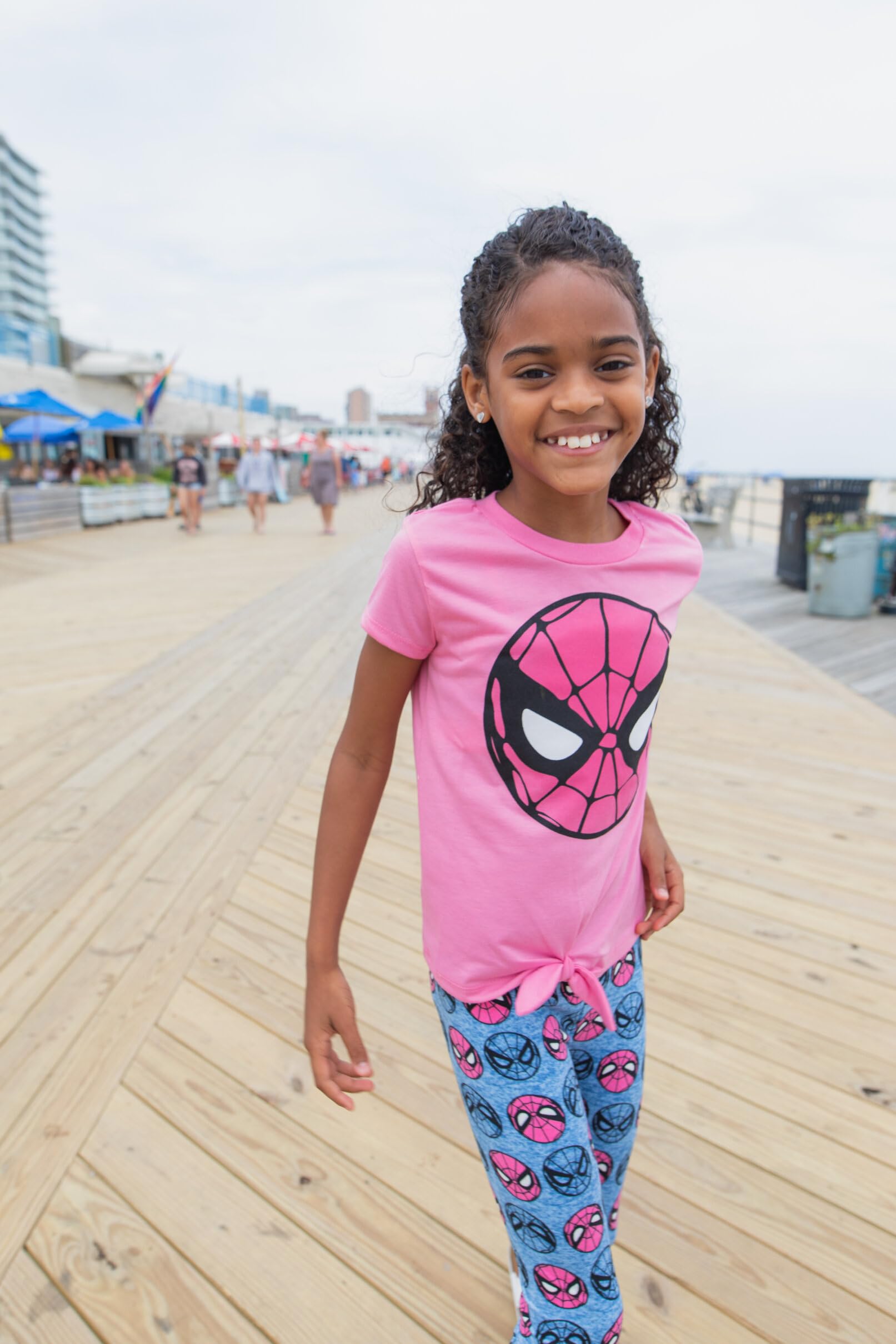 Marvel Mädchen-Outfit-Set mit T-Shirt und Leggings, für Kleinkinder bis große Kinder, Größen (2T - 14-16)