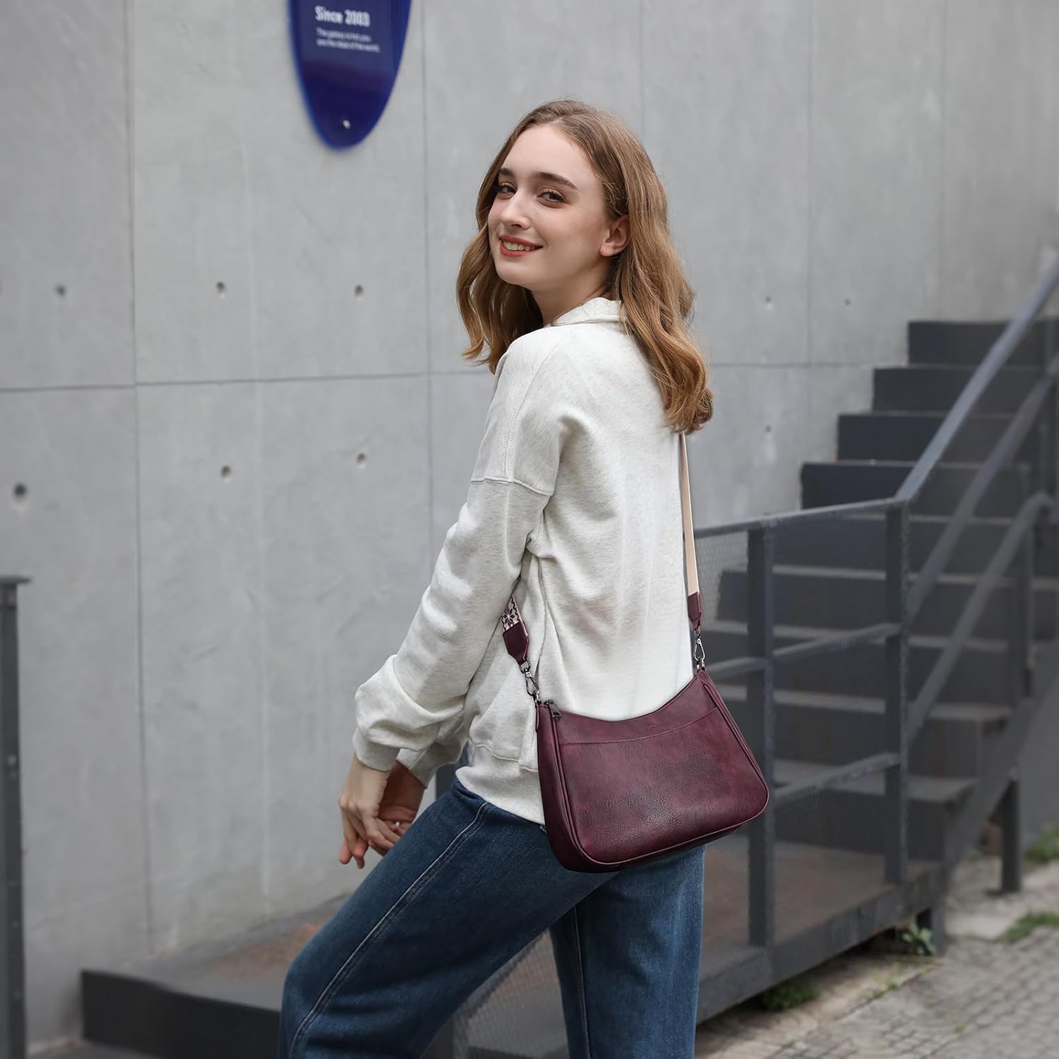 APHISON Trendy Leather Crossbody Purse with Adjustable Strap, Women's Shoulder Handbag - Image 2