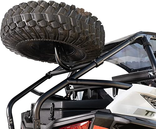 SuperATV - Portaneumáticos de repuesto resistente para Polaris RZR Trail S 1000 2021+ - Se asegura al marco trasero del vehículo, el neumático está