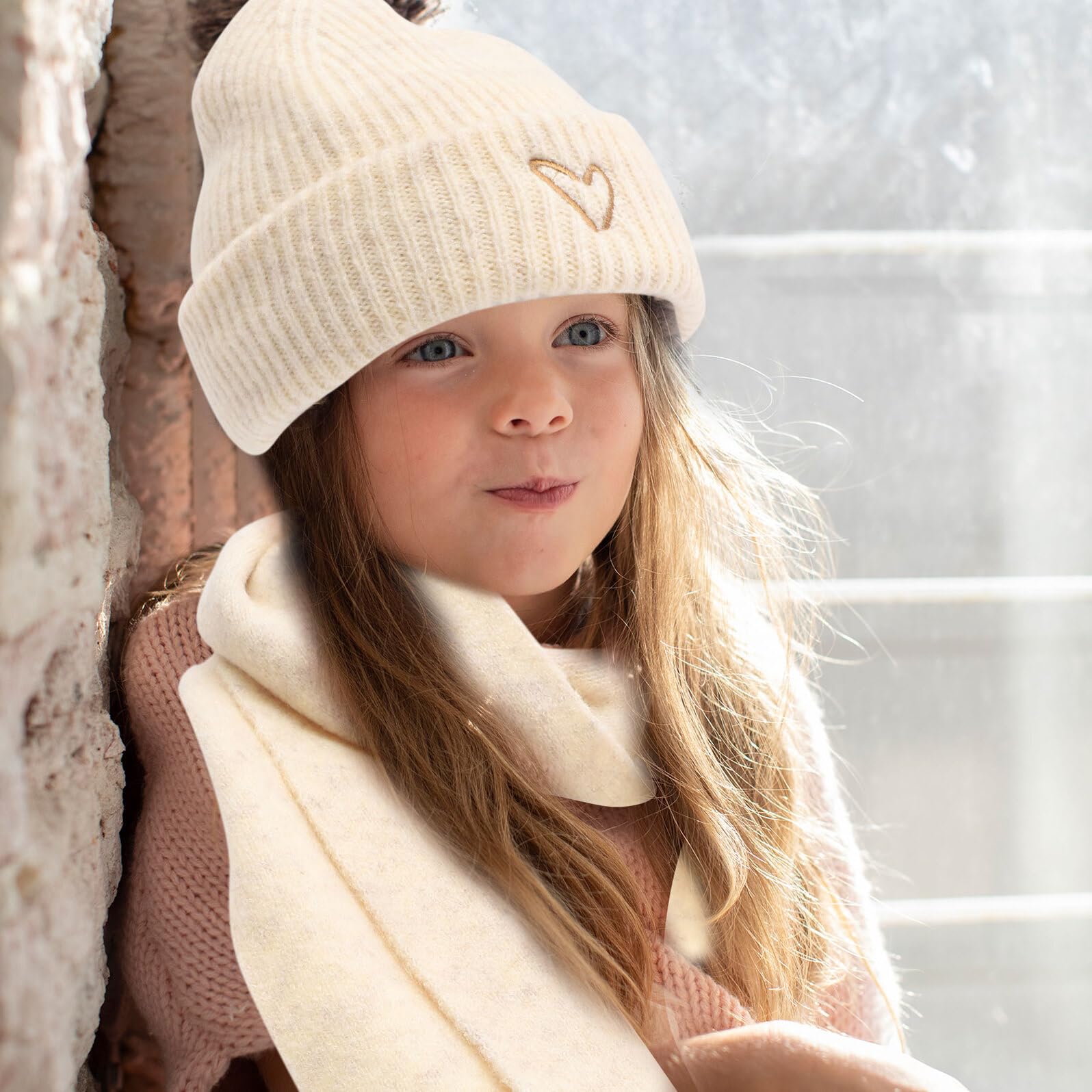 Abaodam Set Caldo Cappello e Sciarpa con Cuore Ricamato per Bambina Cappello Caldo Invernale Morbido e Sciarpa Calda Invernale per attività all’Aperto Accessori Comfort e Protezione per