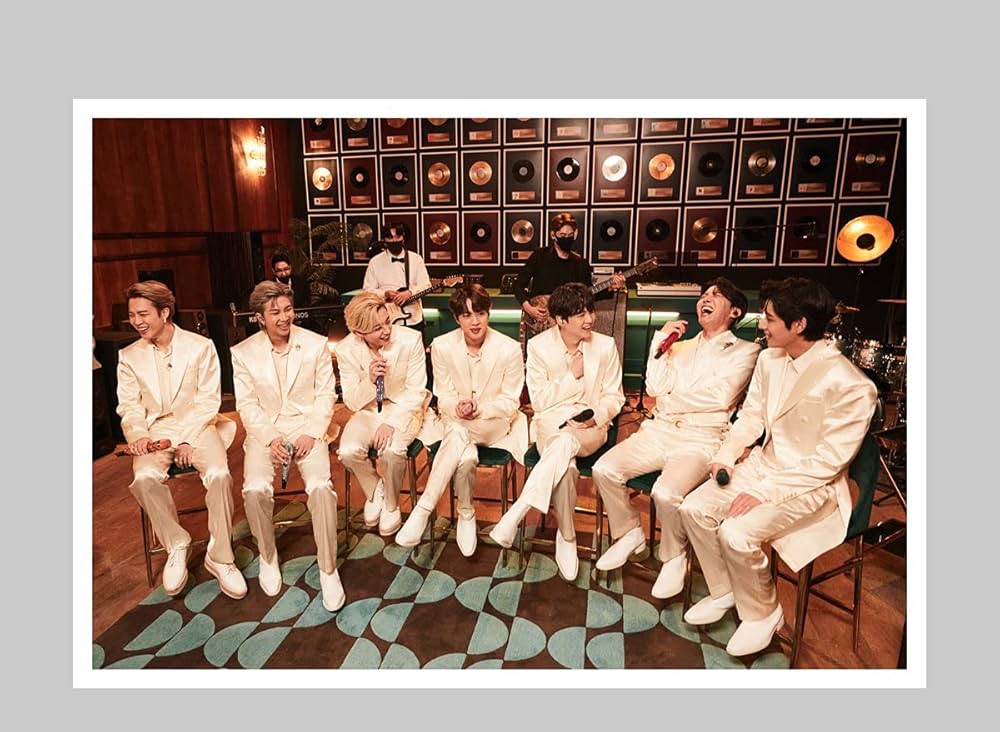 THE FACT BTS PHOTOBOOK SPECIAL EDITION: WE REMEMBER : Amazon.es: Libros