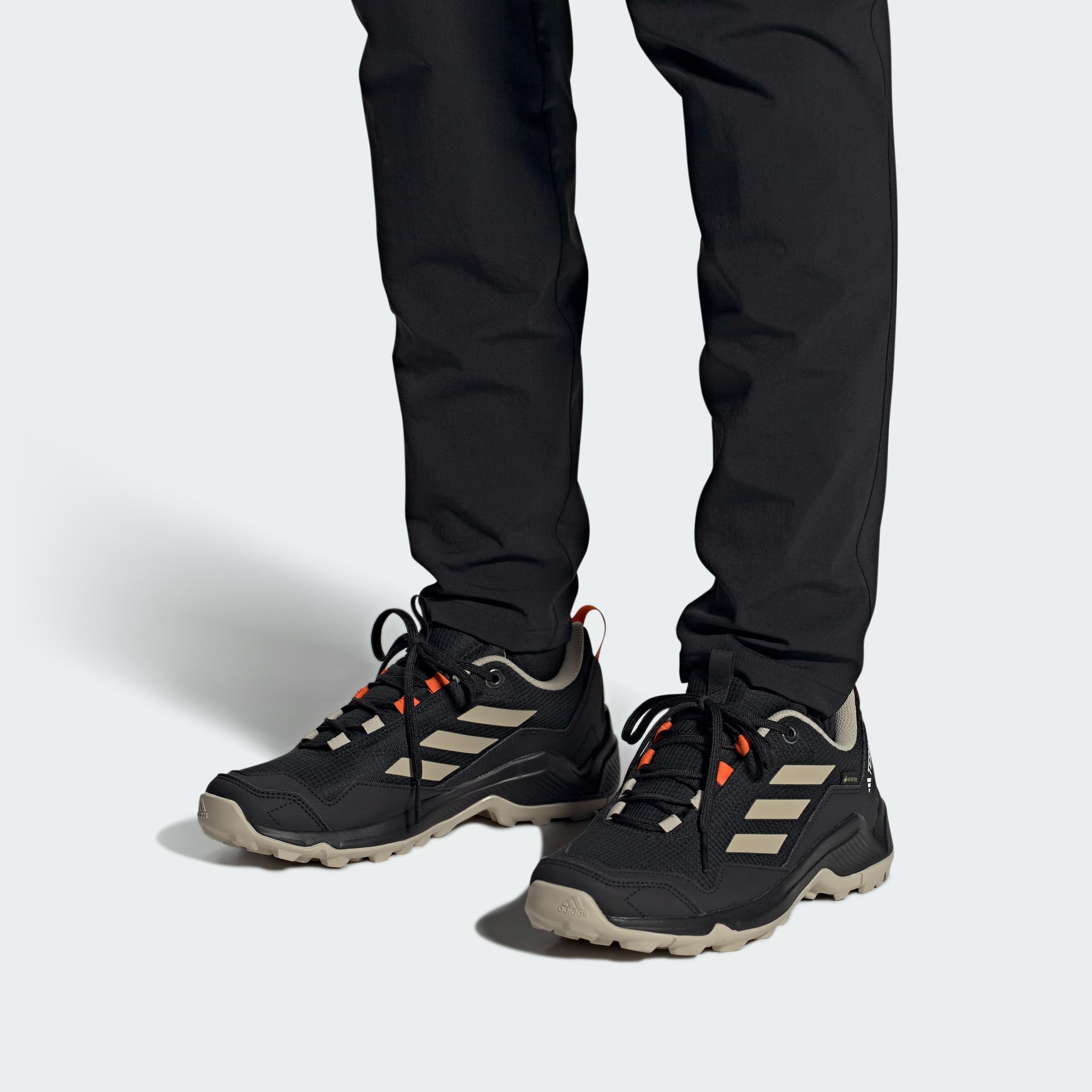 adidas Kobiety Terrex Eastrail GORE-TEX Hiking Shoes, core black/wonder beige/semi impact orange, 39 1/3 EU