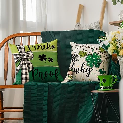 Miniatura 4 de AVOIN colorlife ST Patricks Day - Juego de 4 fundas de almohada de trébol con diseño de trébol de la suerte, 16 x 16 pulgadas, diseño de búfalo a
