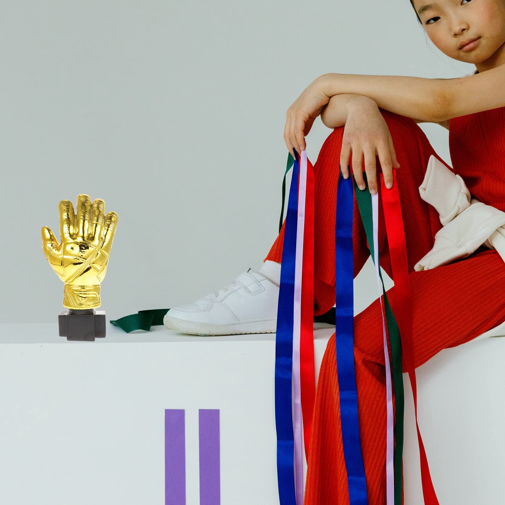 Veemoon Torwarthandschuh Trophäe Goldener Pokal Graduationsparteifavor Goldener Handschuh Trophy Goldene Trophäe Für Spiel Rugby-Spiele Vergeben Fußball-trophäen Sportball Erwachsener Kind