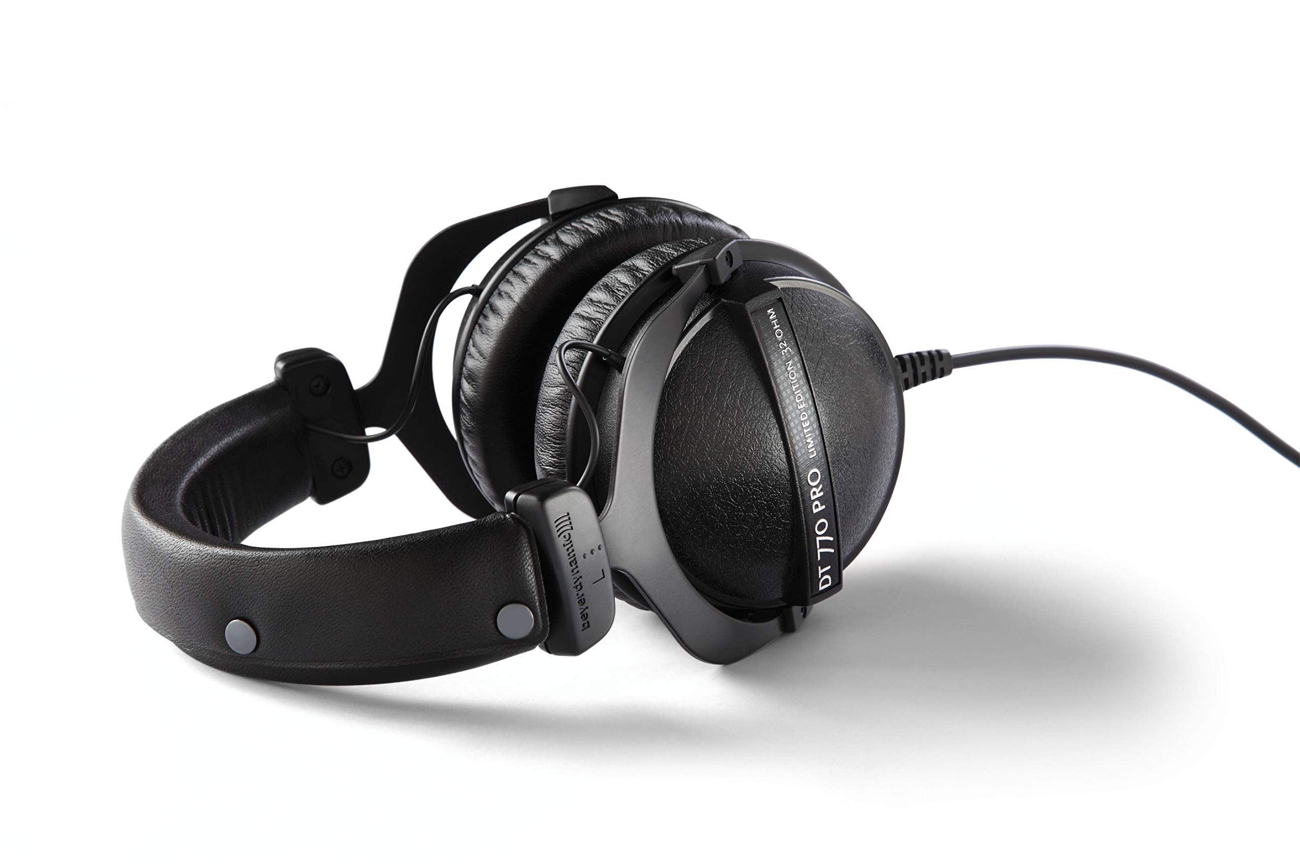 【美品】Beyerdynamic DT 770 PRO 32Ω Beyerdynamic DT 770 Pro 32 Ohm Studio Headphones - Newegg.com