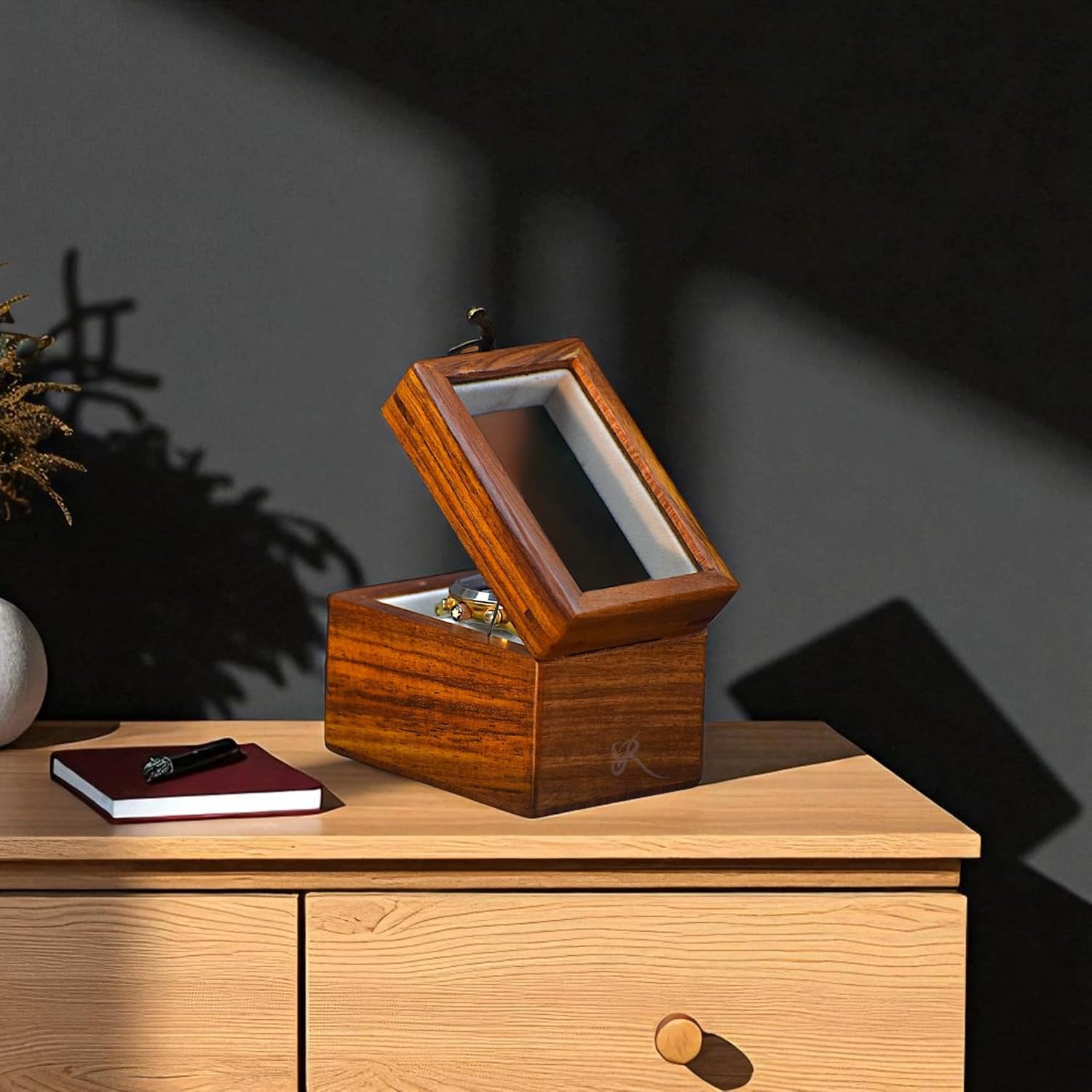 Superior Rosewood Single watch box case for men, Box for precious watch, Microsuede lined Interior with handmade watch pillow, Best Travel Mens Watch Box Case In Wood, Best Gift for Him (One room)