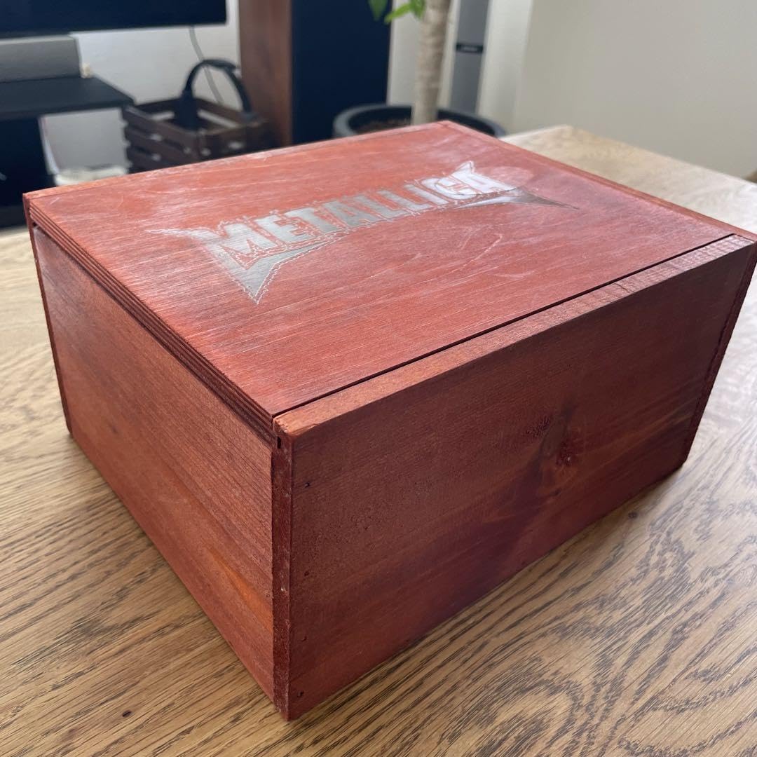 メタリカ　LLICA 超レア　限定グラス　シリアル番号カード入 Amazon.co.jp: メタリカ METALLICA 超 限定グラス シリアル番号