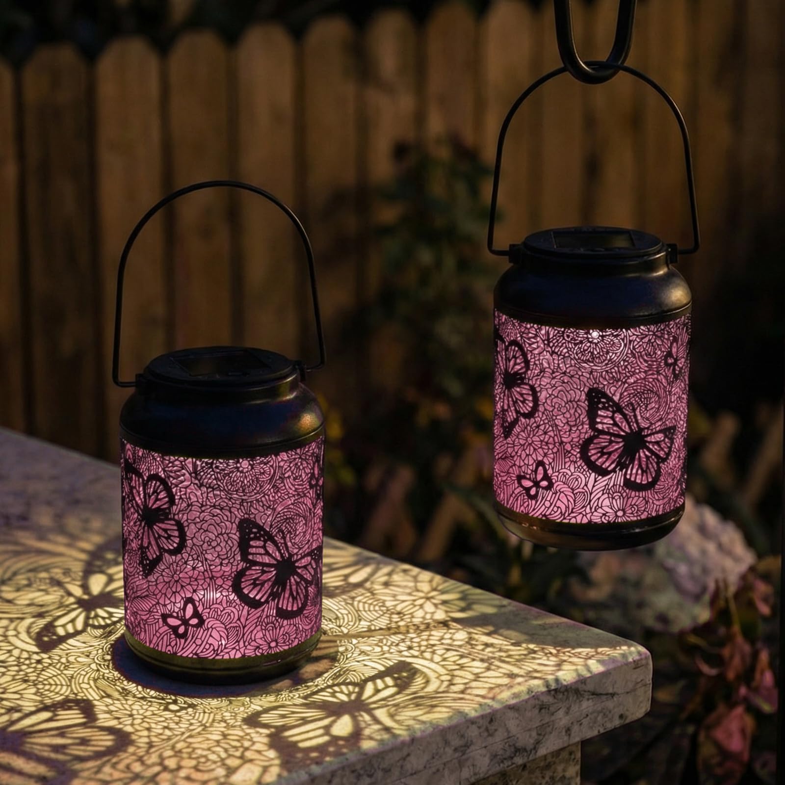 Lanterne solaire papillon rose pour décorer une cour sans électricité - 8