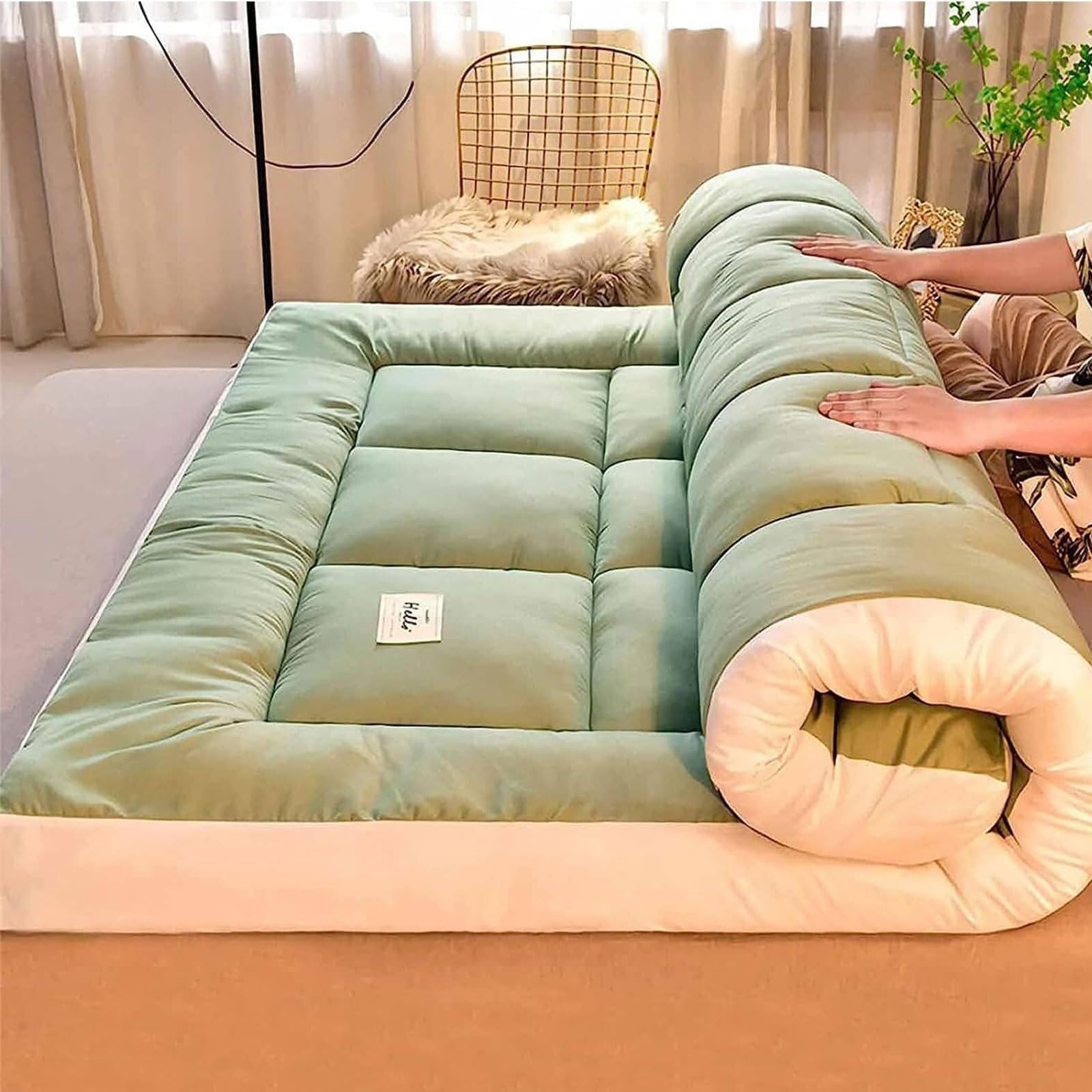 Japoński materac futon – gruba zwijana podkładka do spania na sofy i pokoje gościnne, ergonomiczna, wygodna, przenośna, zajmująca mało miejsca, idealna do użytku domowego i w podróży.