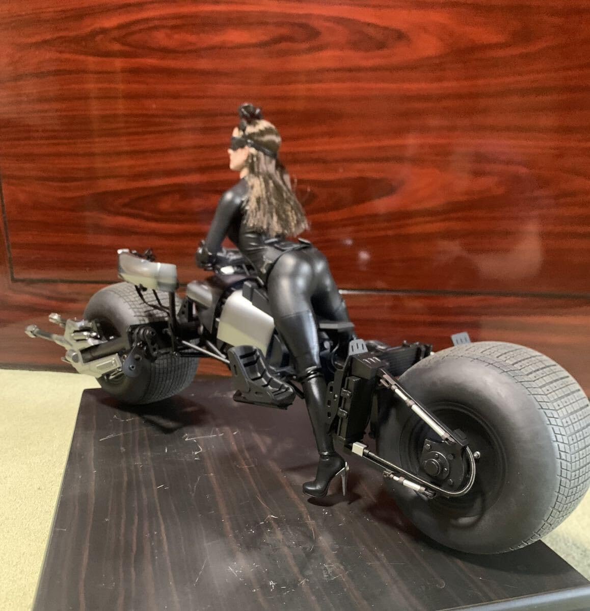 ホットトイズ　ダークナイト　キャットウーマン　バットポッド　2.0 DCコミックス』【DCマルチバース】ビークル キャット