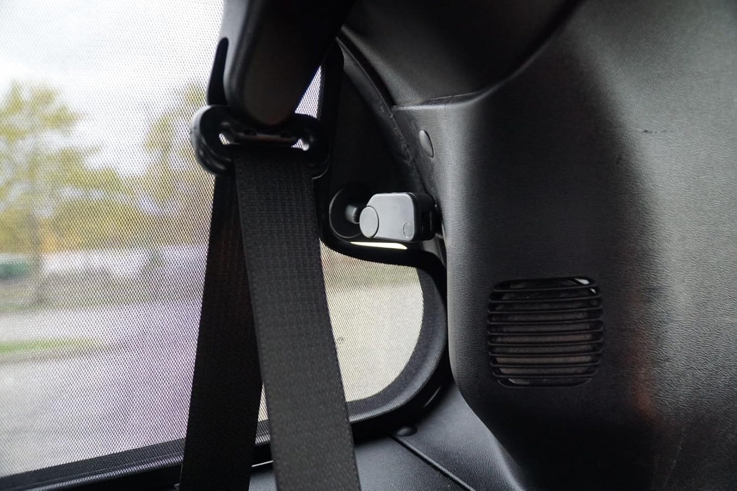 Snap Shades for Dodge Grand Caravan | Chrysler Town & Country 5th Generation Port Window Shades (2008-2020)
