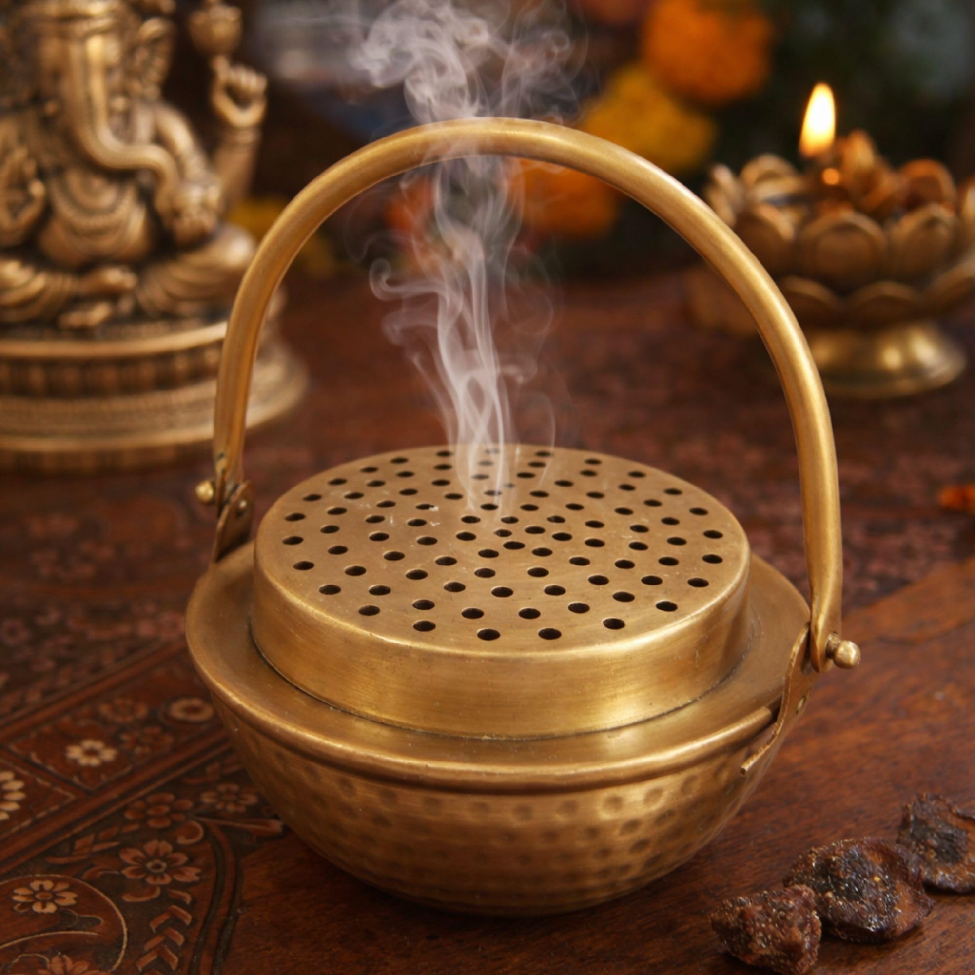 Manor House Pure Iron Dhoop Dani with Handle | Traditional Sambrani Loban Incense Burner | Smoke Vent Lid Dhoop Holder for Pooja, Meditation, Home Temple, Yoga & Spiritual Use