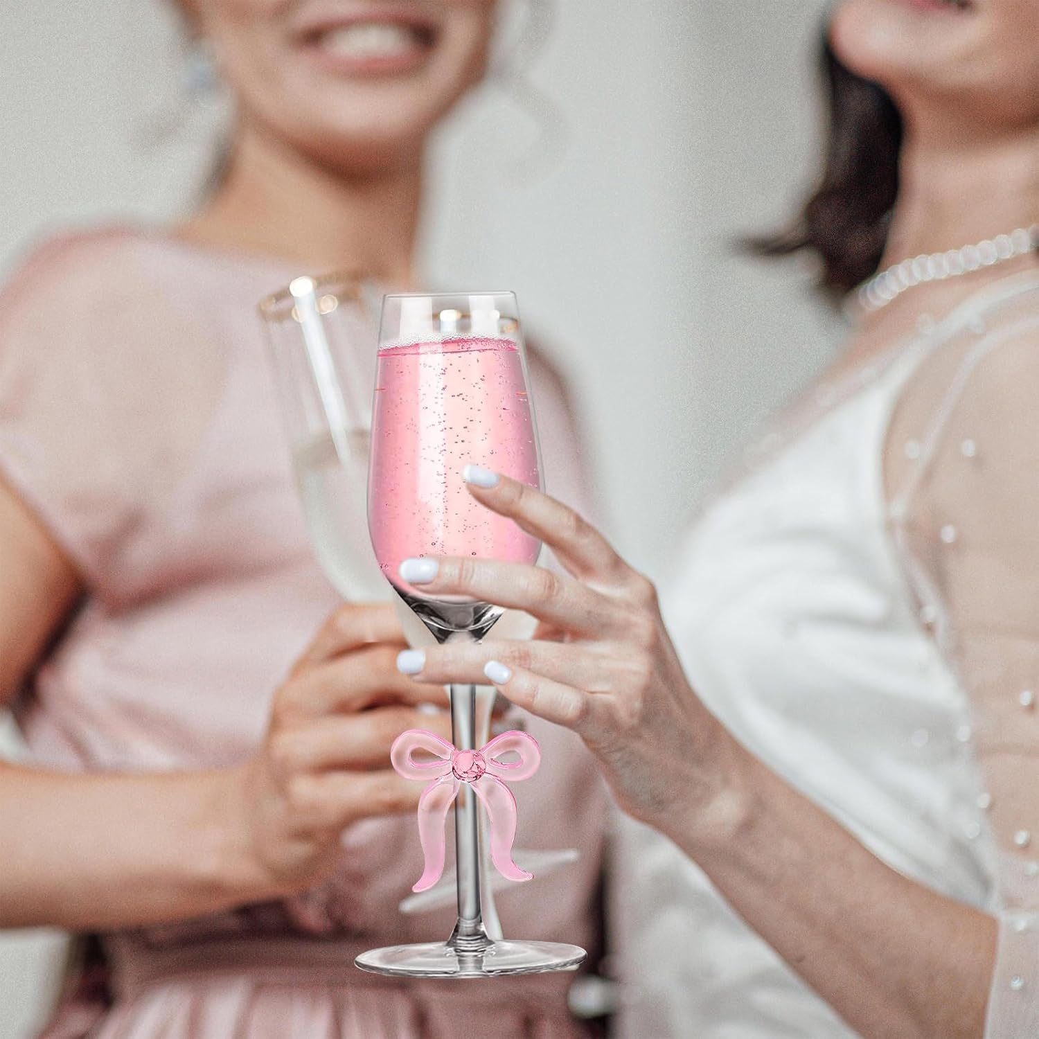 FYSUIMU Pink Bow Champagne Glasses Set of 2 Toasting Champagne Flutes Clear Glass Cocktail Wine Cups for Home Bar Wedding Bridal Shower Bachelorette Party