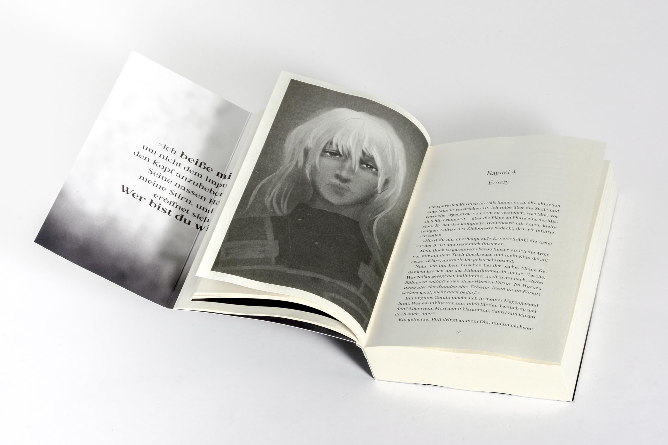 My Blade, Your Back: Roman - Der Dark-Romance-Hype endlich auf Deutsch – mit exklusivem Page Overlay in limitierter Auflage! (The Dark Forces, Band 2)