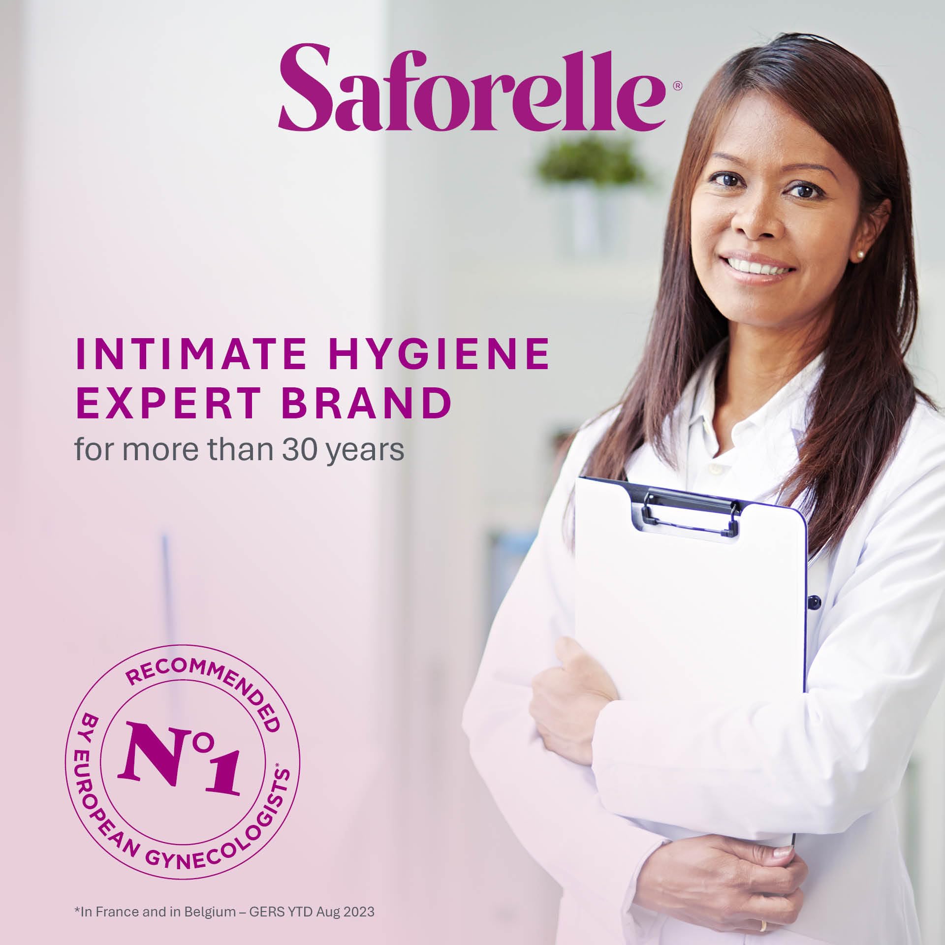 Saforelle Intensive Moisturizing Cleansing Care - 8.45 fl oz - Feminine Wash with Burdock Extract for Soothing Daily Cleansing