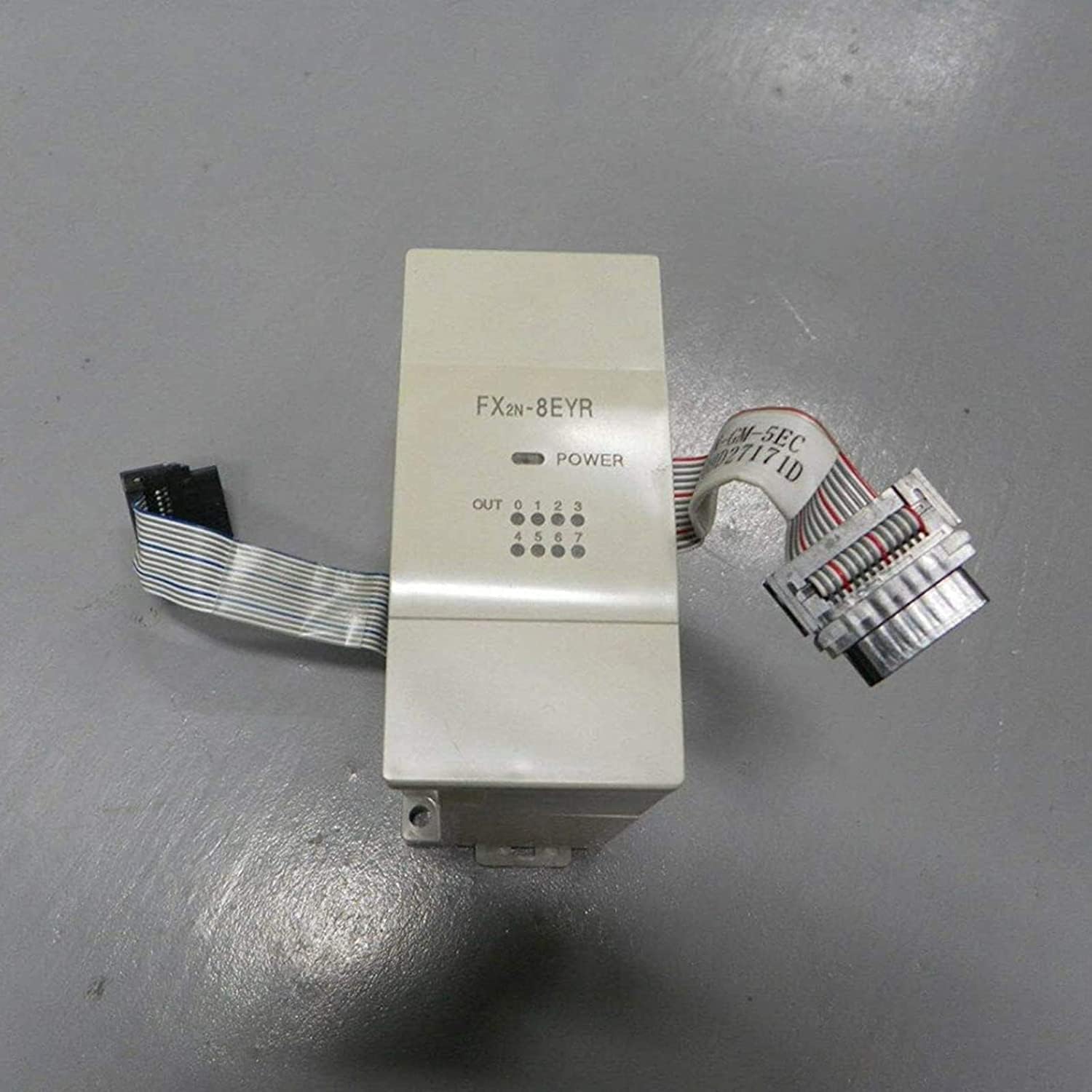 新品未使用】FX2N-8EYR 入出力増設ユニット シーケンサ FX2N