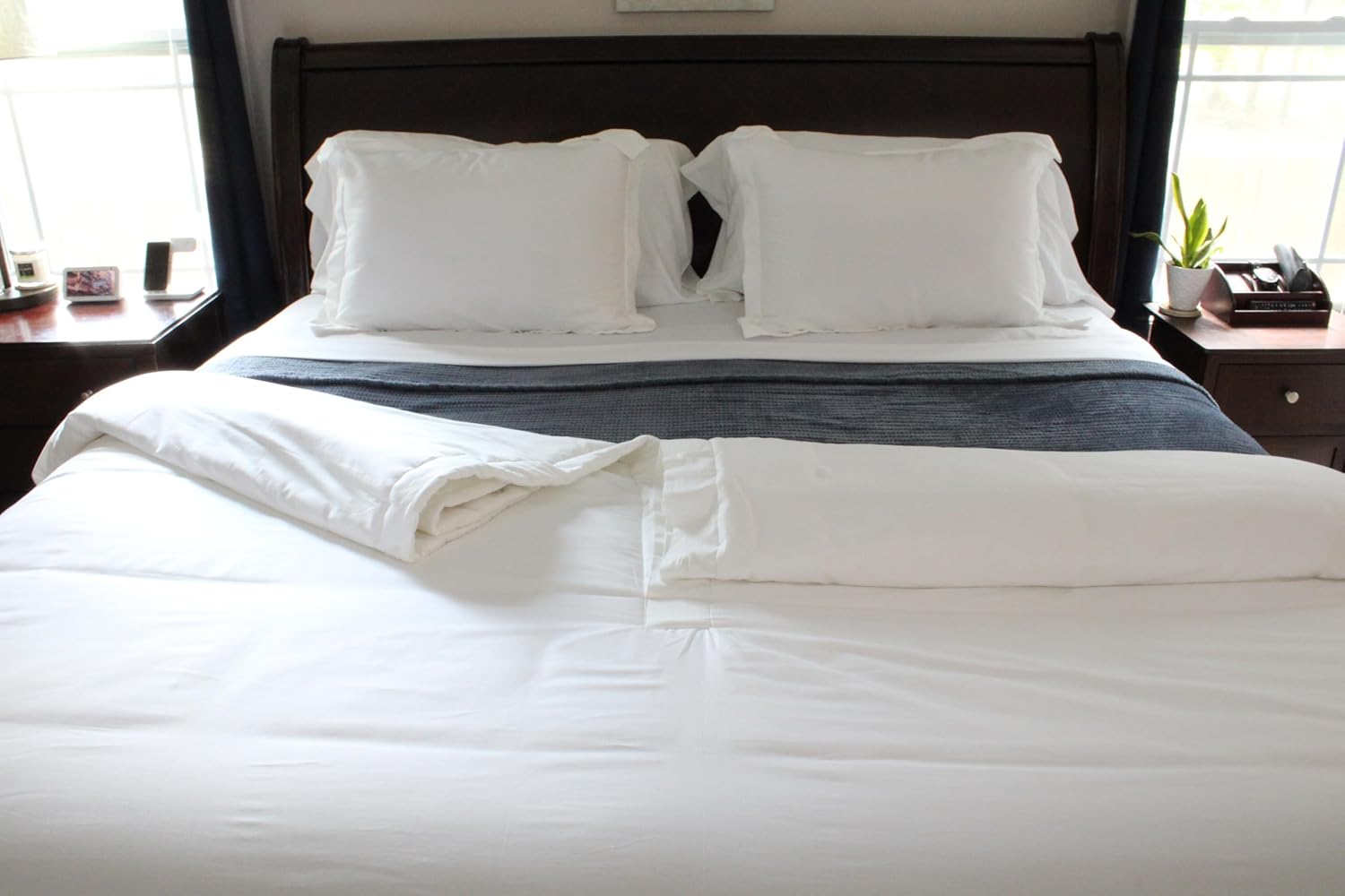 Button-Down | Split Comforter (Chic White, King)