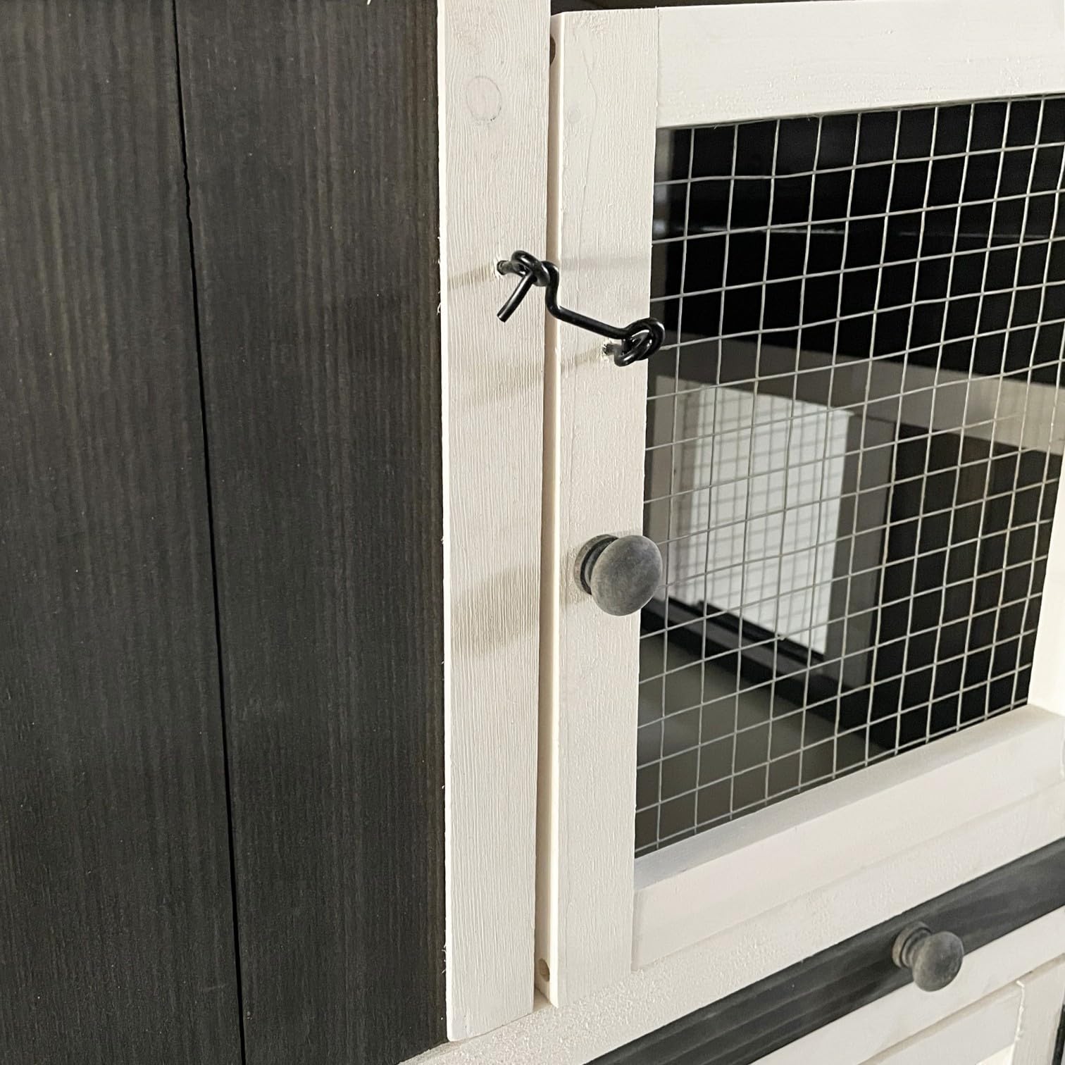 Conejera de Madera 145x45x85 cm – Jaula Exterior para Conejos y Cobayas, Caseta Resistente con Techo Asfáltico y Bandeja Extraíble, para Todas Las Estaciones (Gris)