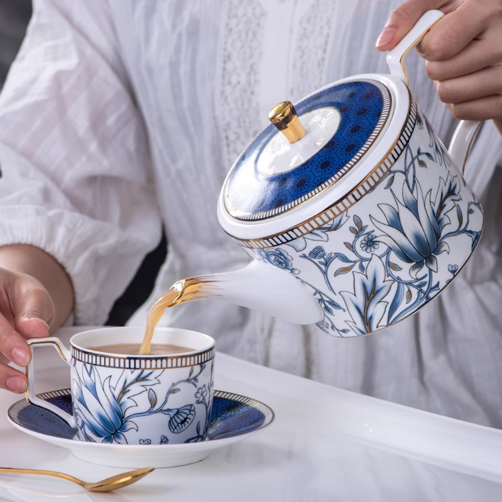 FfiMe 10 tazas de porcelana china con bandeja, platillo, juegos de té de cerámica inglesa blanca simples a juego con cucharas y caja de regalo, para decoración de sala de estar, juego de té de la