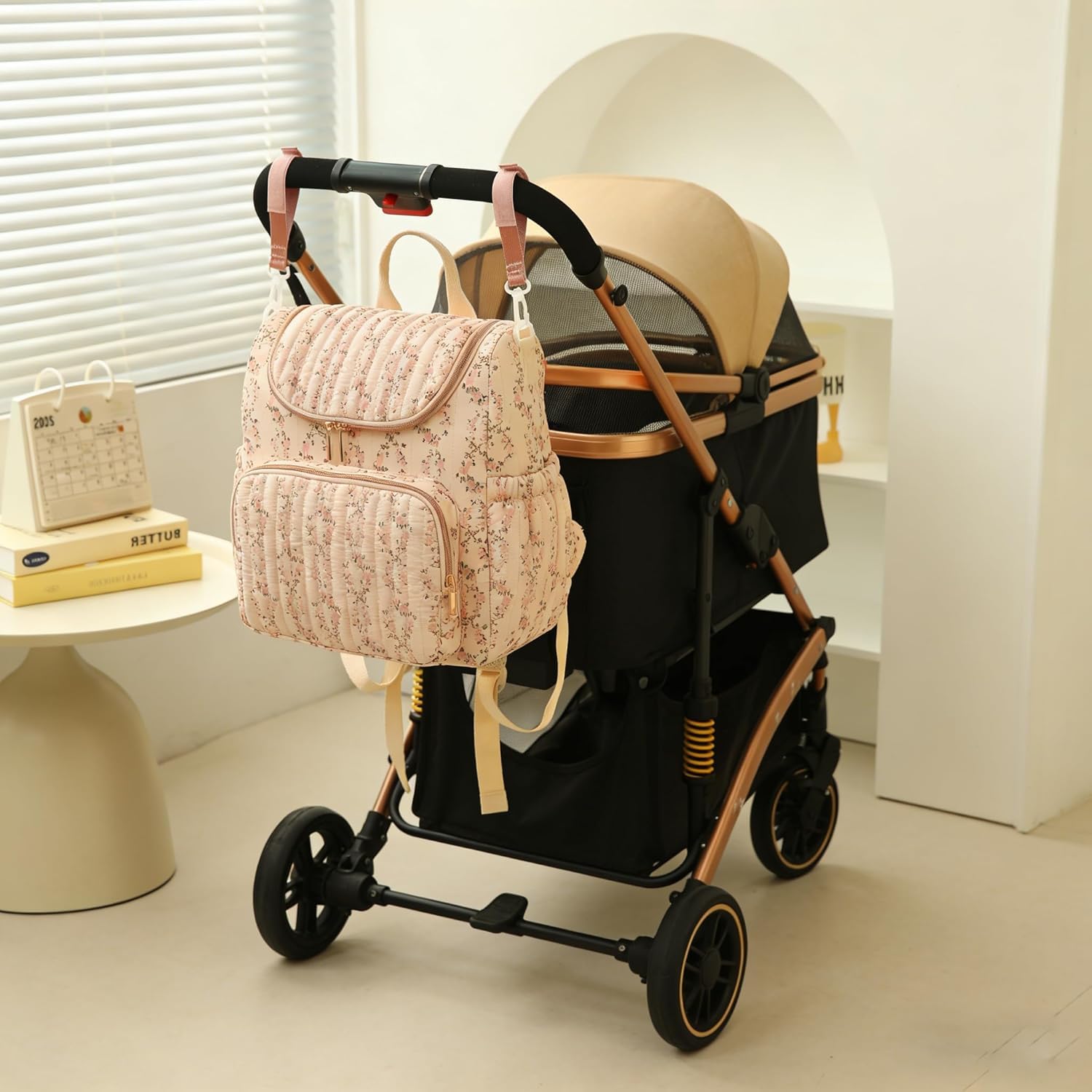 Wickelrucksack Damen, Toile de Jouy Wickeltasche Rucksack, Perfekt für Baby Erstausstattung Neugeborene, Große Windeltasche mit Kinderwagenbefestigung für Mütter (beige rosa blumenmuster)