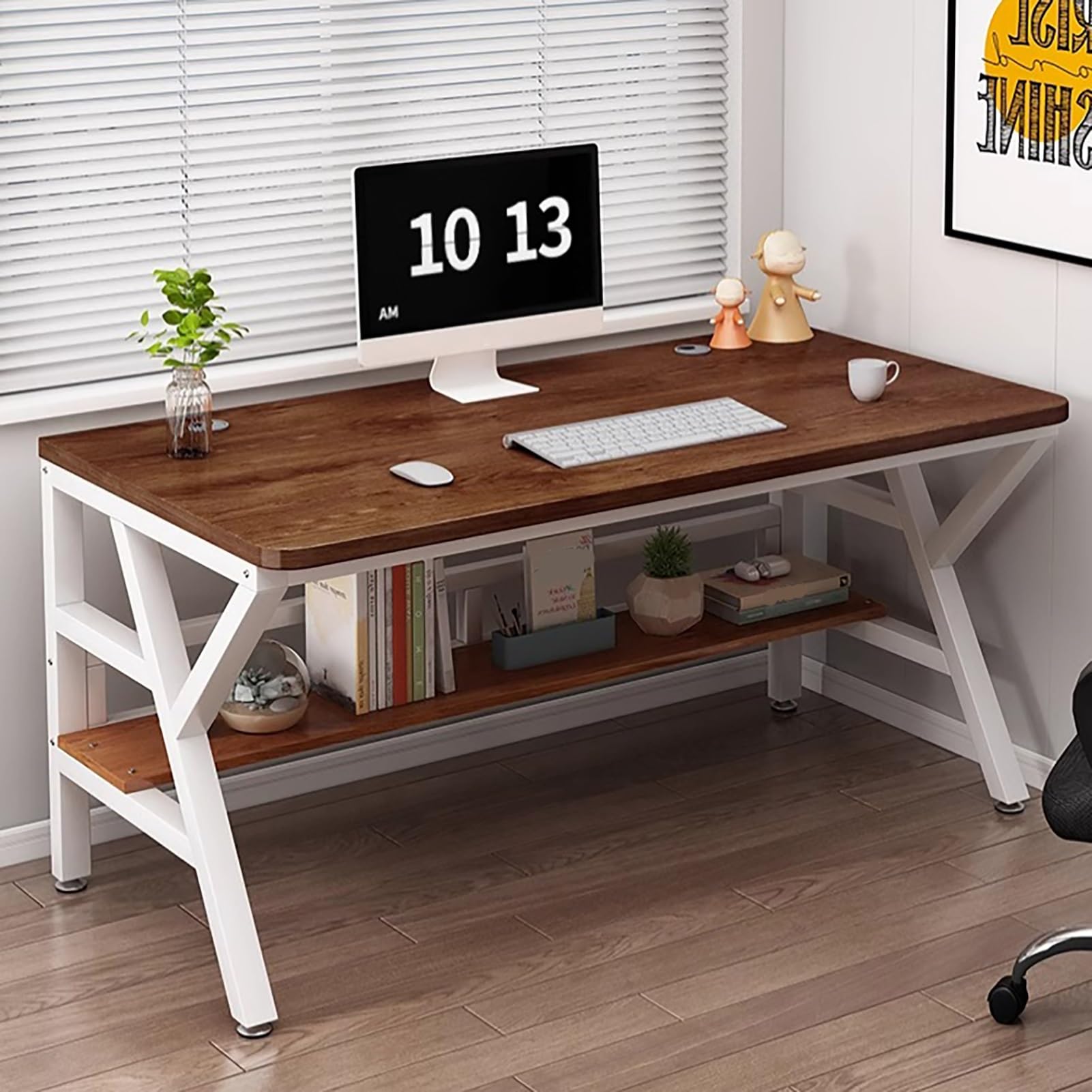 Bureau en bois et métal élégant et robuste pour votre intérieur