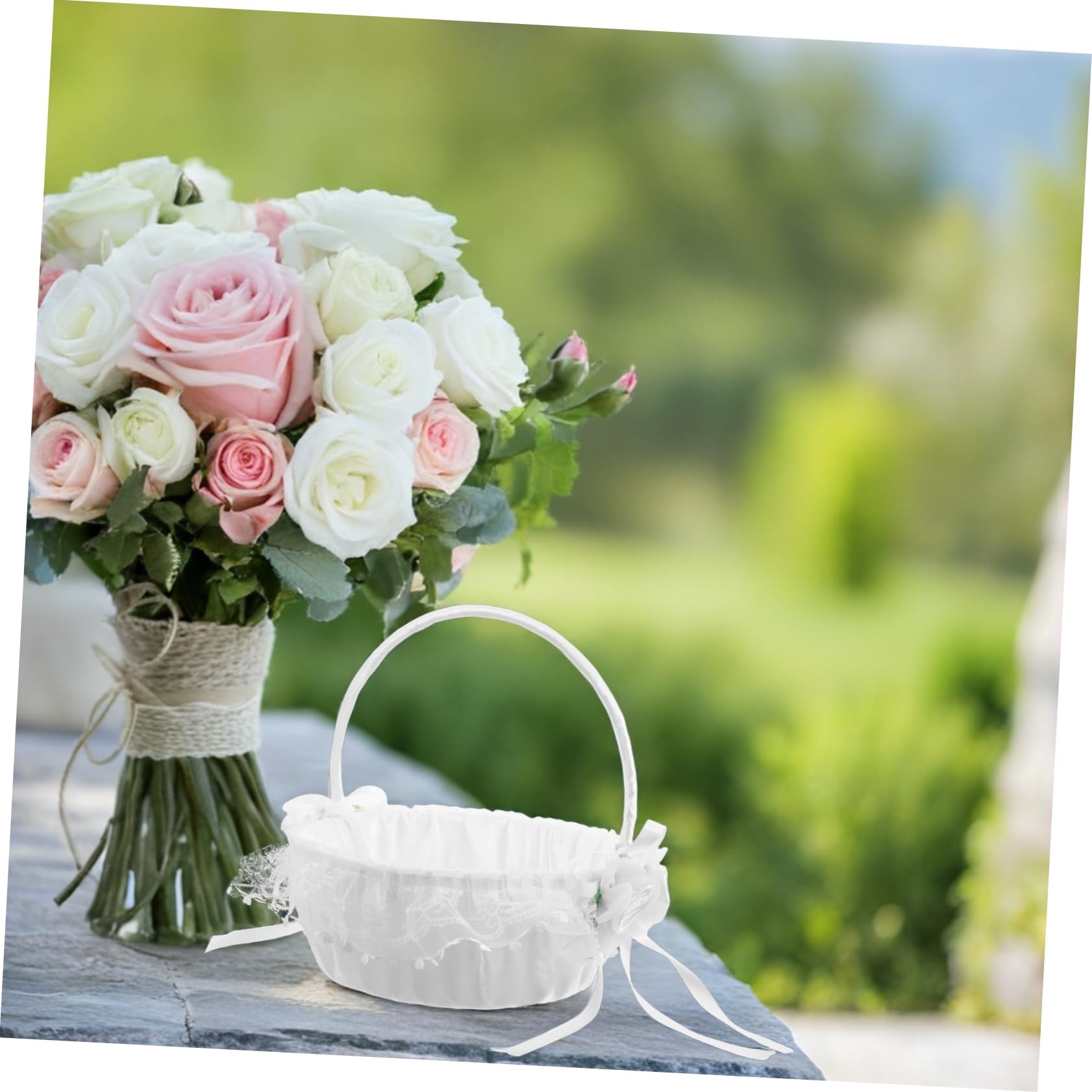 Hochzeitsblumenkorb mit Spitzenhenkel Dekorativer Korb zur Aufbewahrung von Blütenblättern oder Gastgeschenken für Trauungen und Feiern
