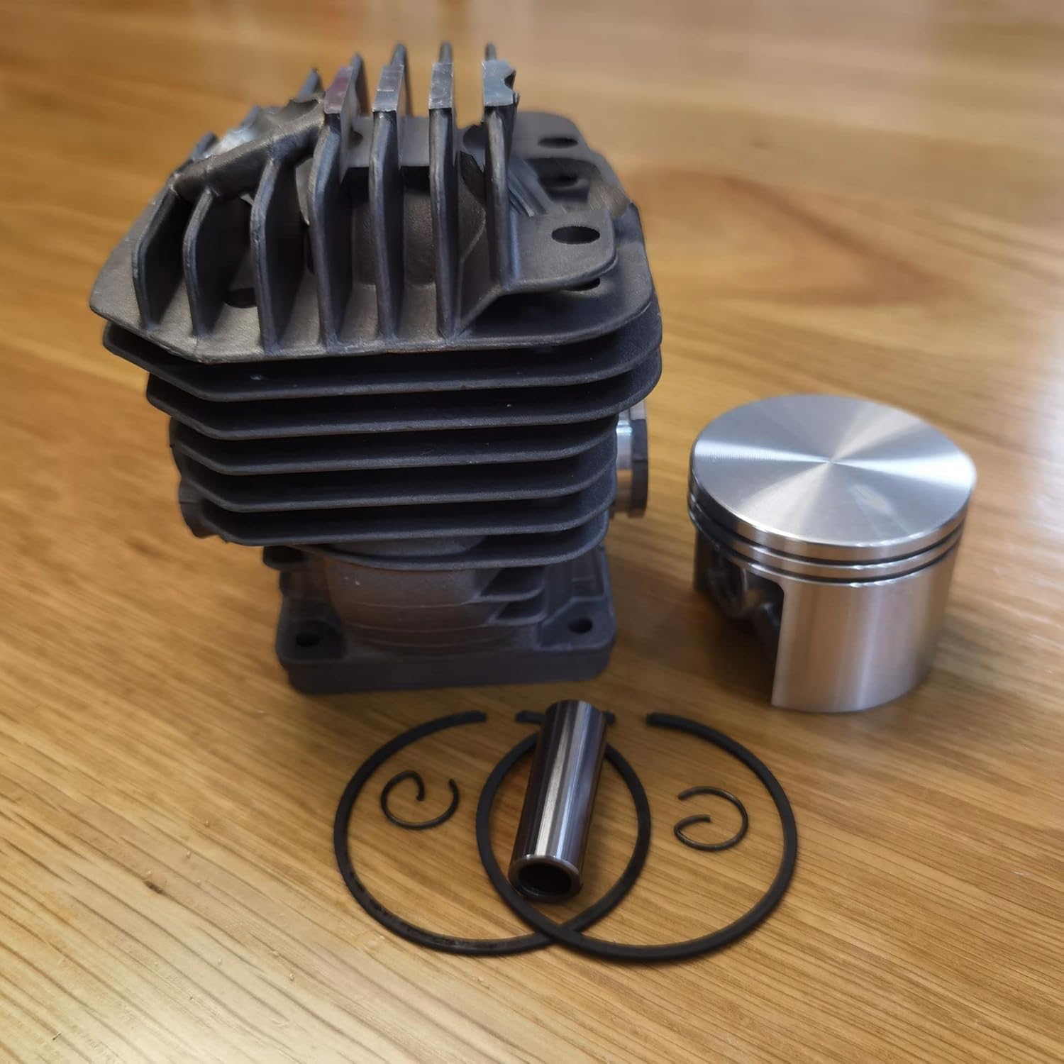 シリンダーピストン Assy ビッグボア 52 ミリメートルフィット S 044 MS440 チェーンソースペアパーツ