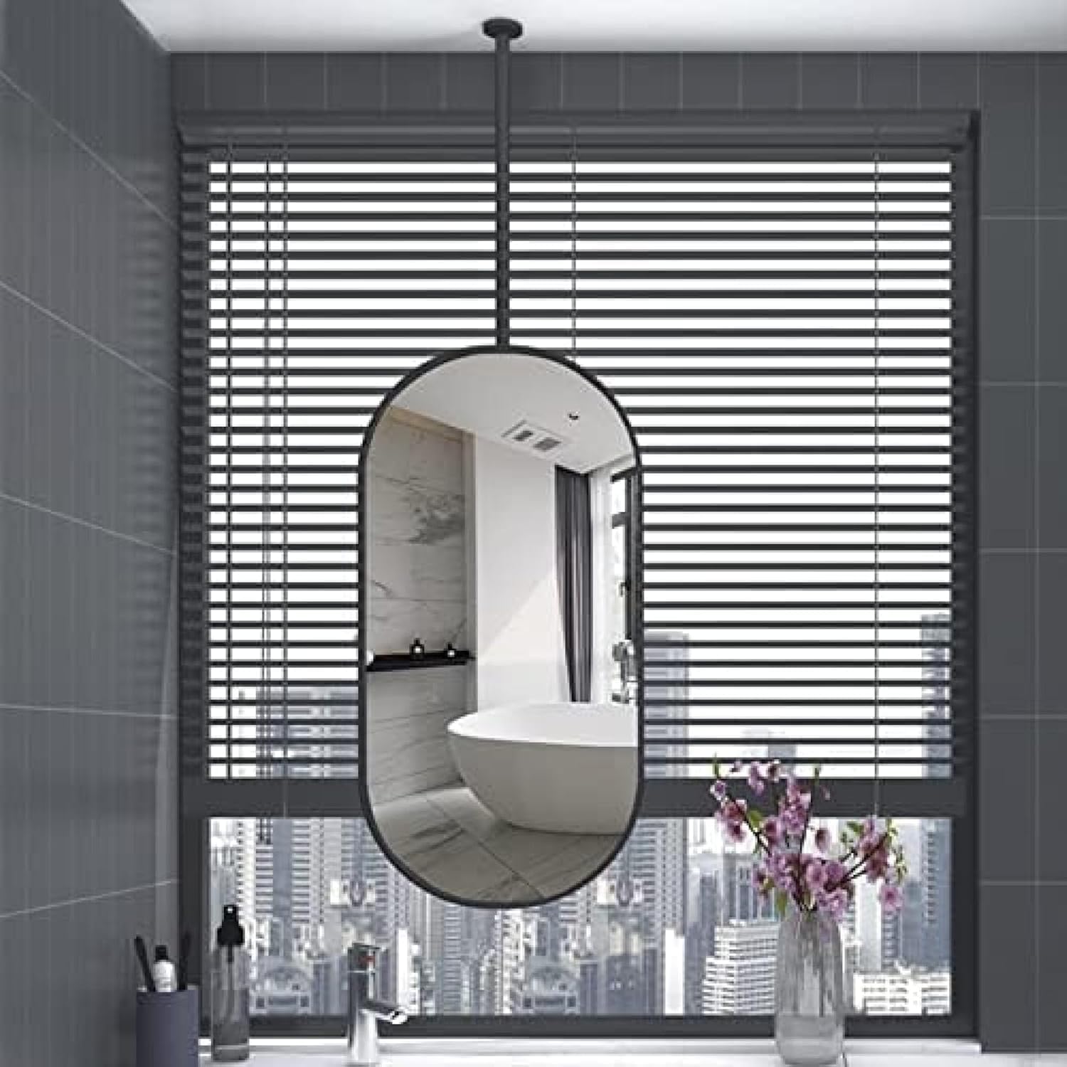 Specchio ovale da soffitto con cornice in metallo nero per bagno o decorazione d'ingresso