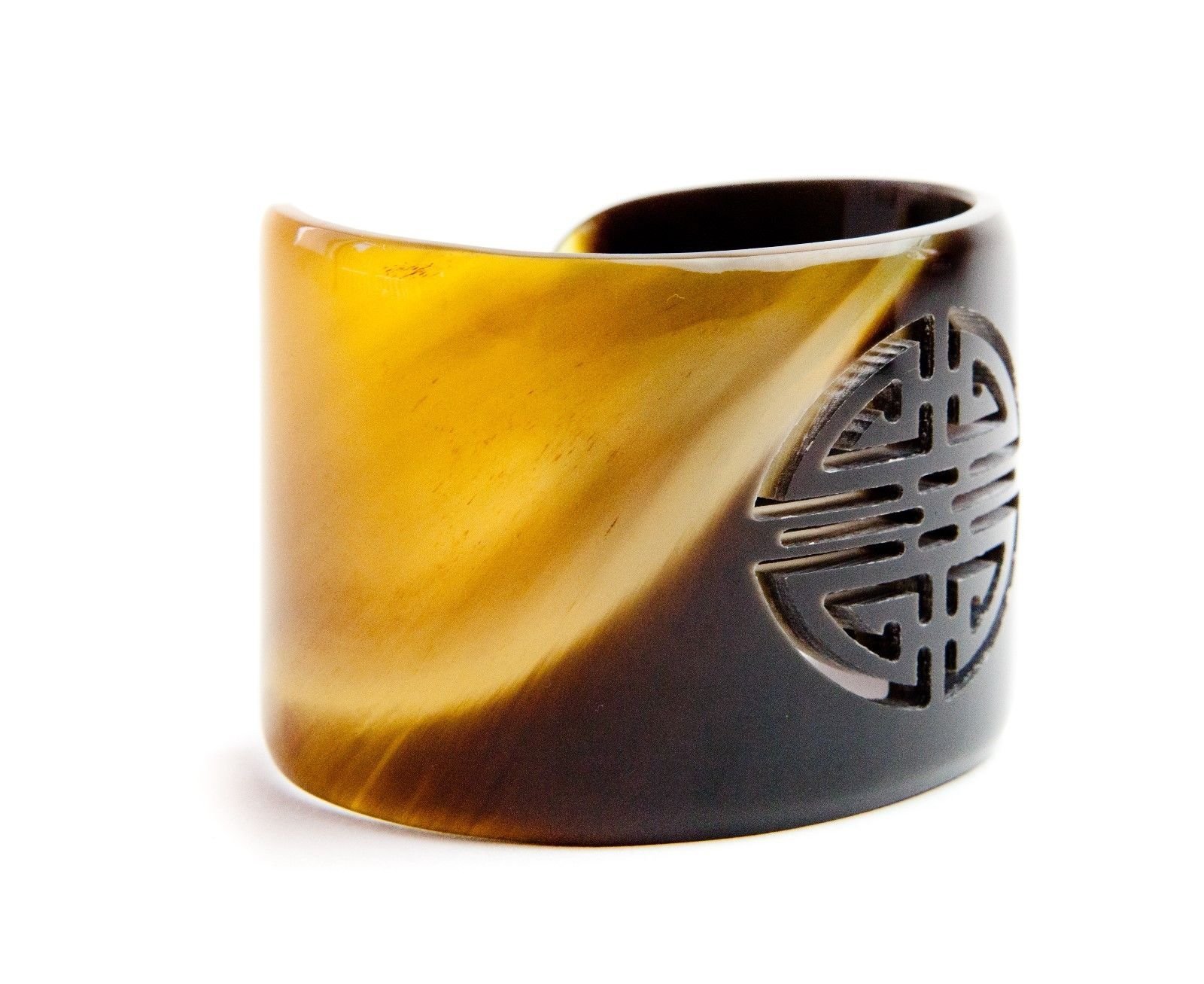 Bracciale di bufalo con il simbolo della prosperità intagliato a mano in bracciale ampio e marrone