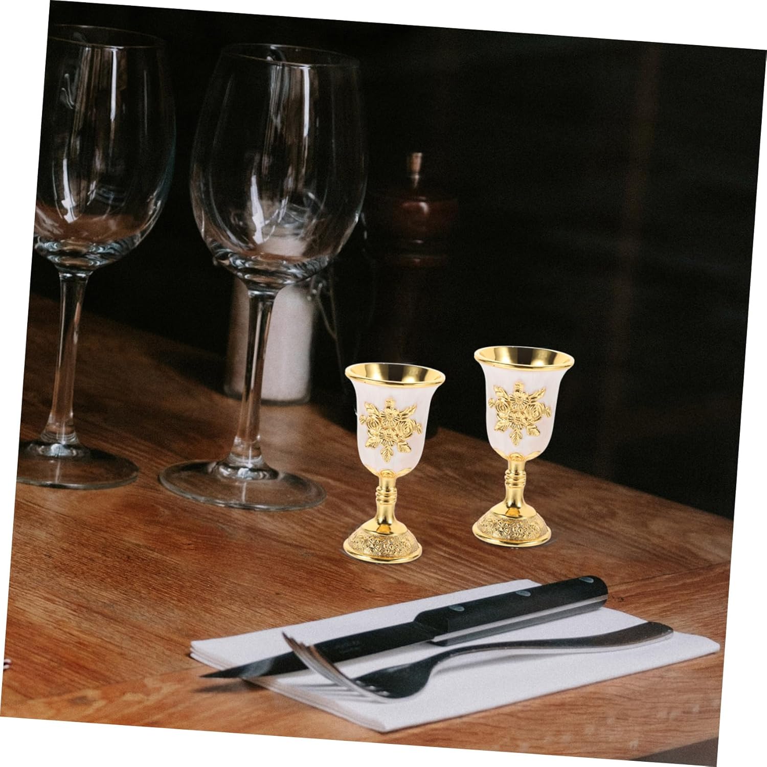 Vintage Chalice Goblet, Sacrifice Cup,High-end Wine Glasses Red Wine Goblet Chalice Cup Witchcraft Cup Wine Container Cup Embossed Goblet Multi-Function(White,8.80X4.60X4.60CM)