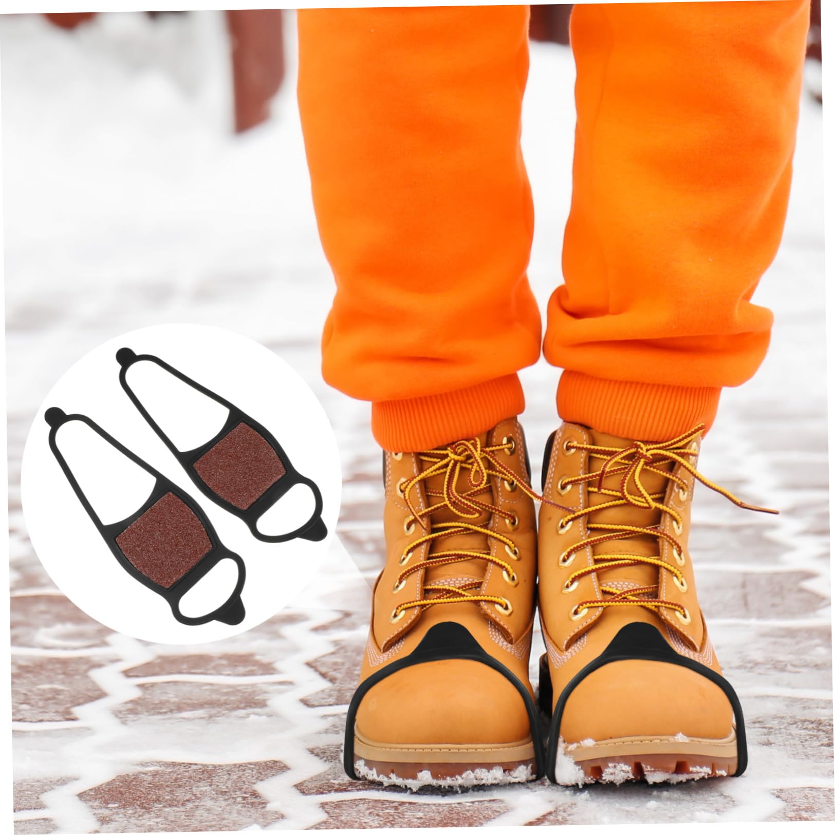 VANZACK Crampons Antidérapants Chaussures Hiver Caoutchouc Résistant Semelle Rugueuse Couverture Glisse pour Randonnée et Glace Unisexe et Compact