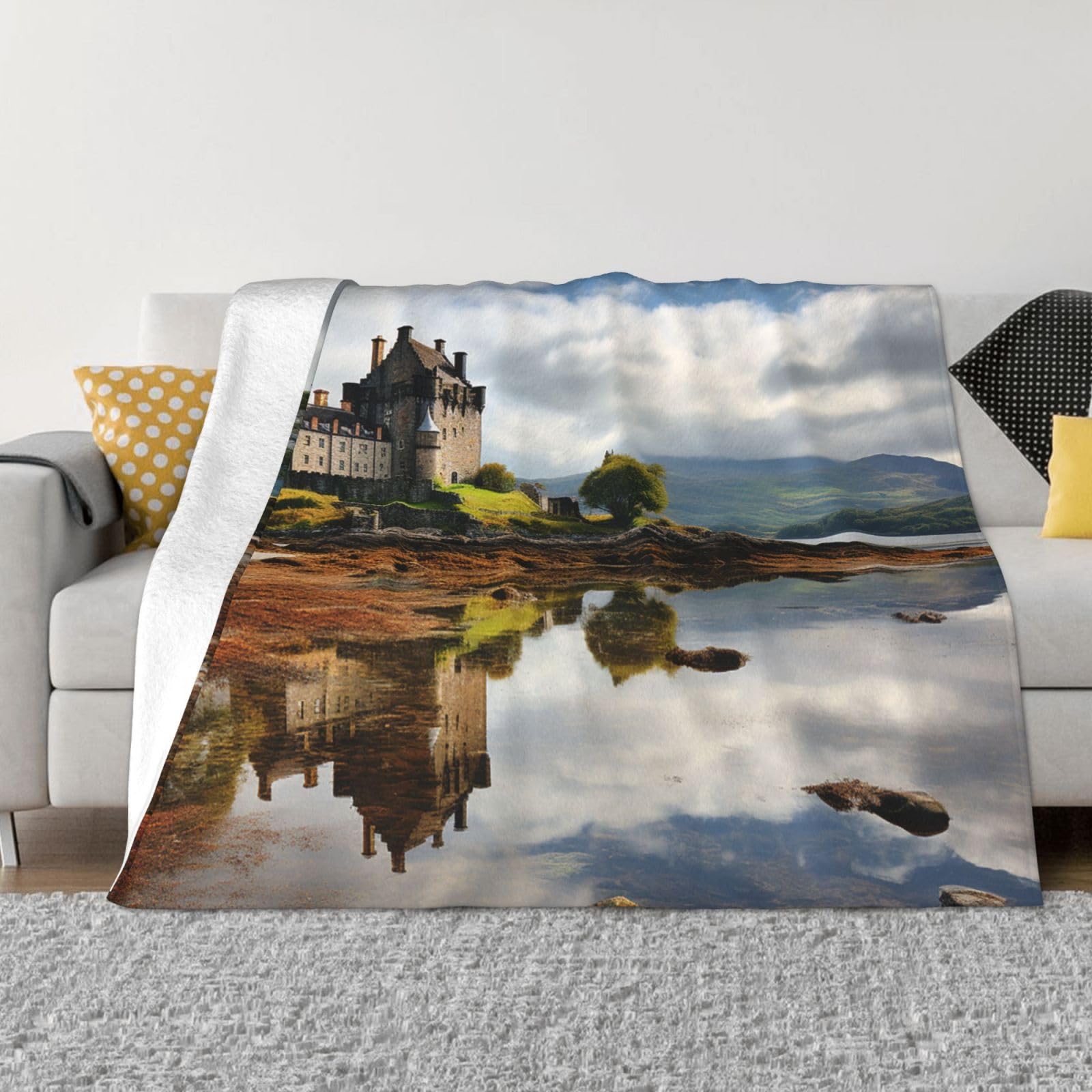 Couverture polaire Scotland Castle en peluche douce pour lit et canapé de 203x152 cm