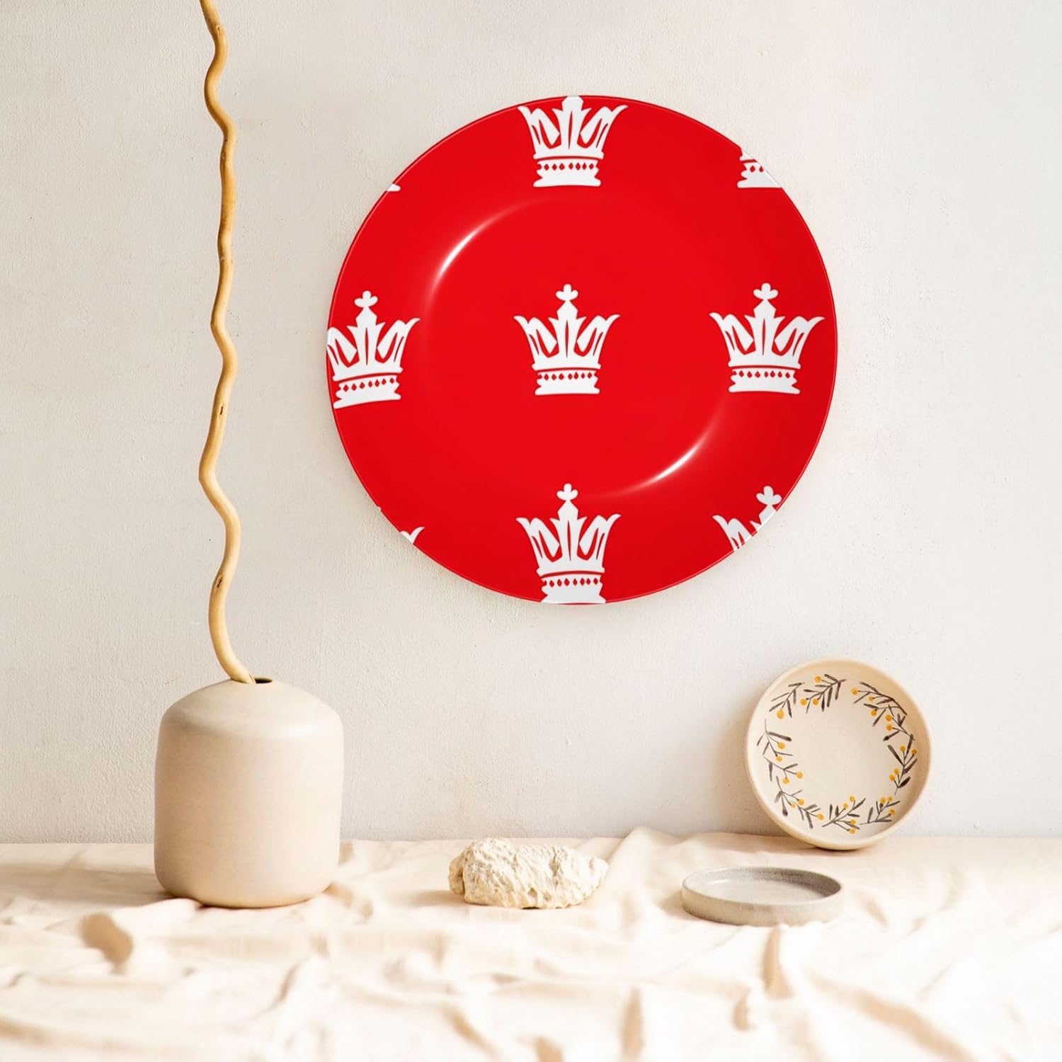 Red Crown Style Ceramic Plate Display Home Display With Stand Wall Hanging Plate For Home Decor 10 Inch