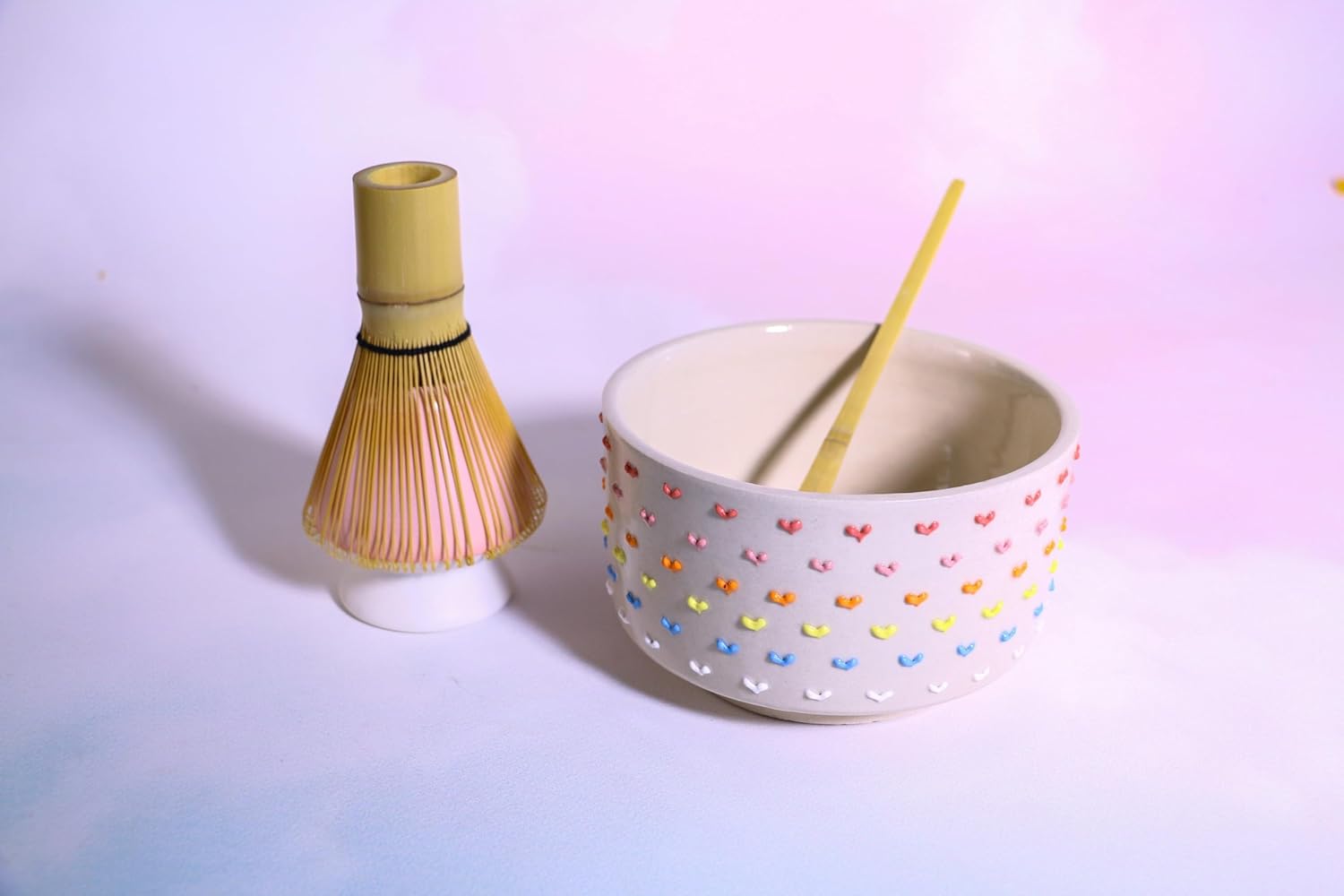 Handpainted White Ceramic Matcha Bowl Set, 3D Heart, Bamboo Matcha Whisk and Scoop, Matcha Whisk Holder, Matcha Tea Bowl, Custom Cute Pottery Matcha Set for Tea Lovers, Personalized Matcha Bowl