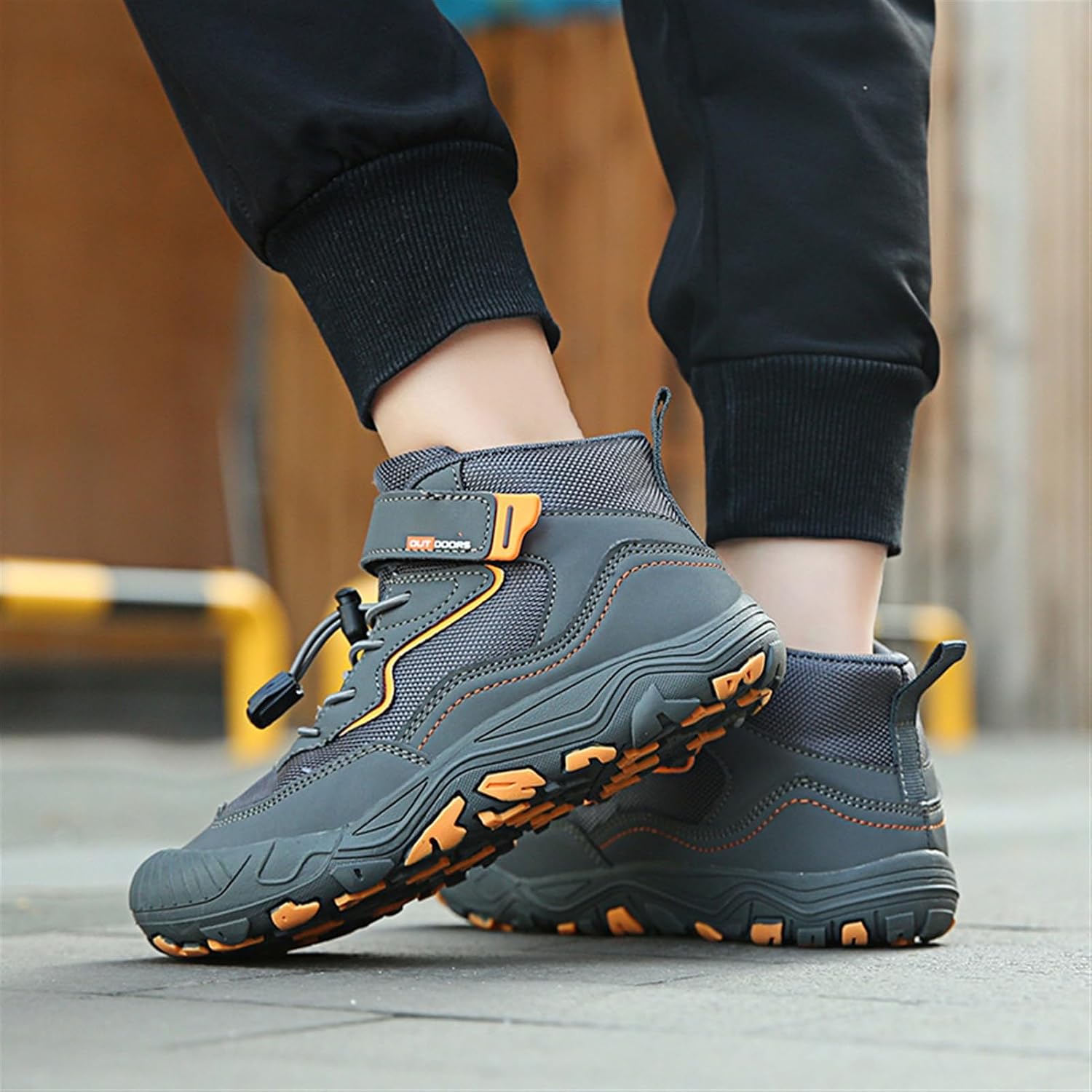 LIWLLIUA‎ Kids High Top Barefoot Shoes Boys Girls Minimalist Sneakers Lightweight Comfort Zero Drop Shoes Toddler Little Big Kid