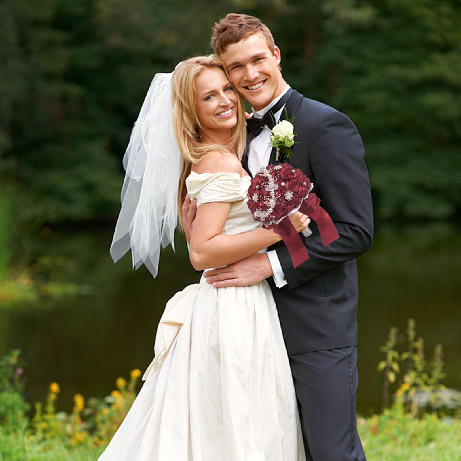 Bouquet da Sposa con Fiori Artificiali, Realizzato a Mano con Strass, Perle, Nastro, Raso, Rose, Bouquet Rotondo di Rose di Seta, Bouquet da Damigella d'Onore, Decorazione per Matrimonio.