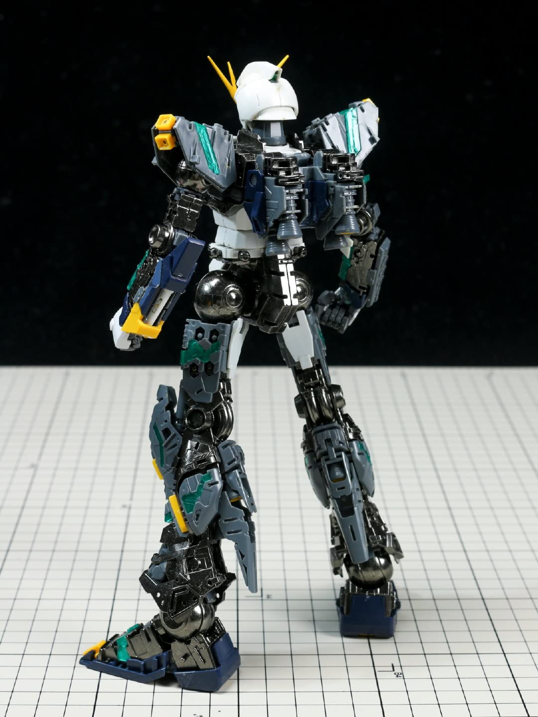 Amazon.co.jp: MG Nu ガンダムVer.Ka用メタルインナーフレーム : おもちゃ