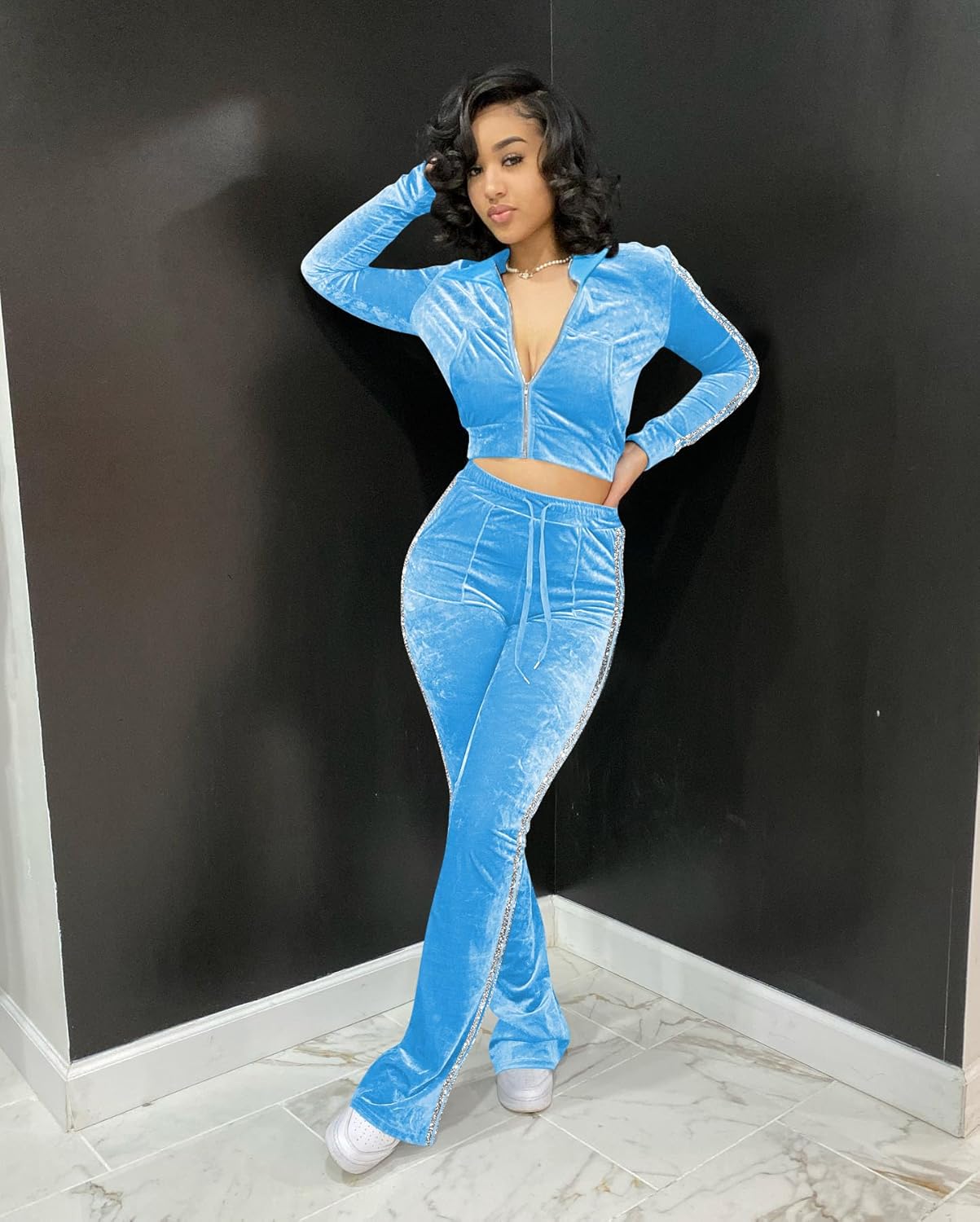 yidengymx Womens 2 Piece Velour Tracksuit Two Piece Outfits for Women Long Sleeve Zip Up Crop Tops Sweatpants Sets Pockets - Image 3