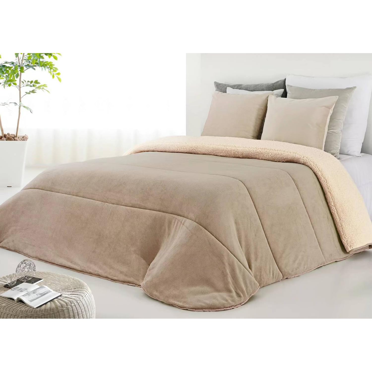 Edredón Nórdico Borrego, Edredon con Sherpa y Coralina, Ideal para Invierno, para Cama de 135cm y 150cm, Edredón Cama Matrimonio y Sofá para Invierno, Cálida y Suave, 240x250cm, Marrón Claro
