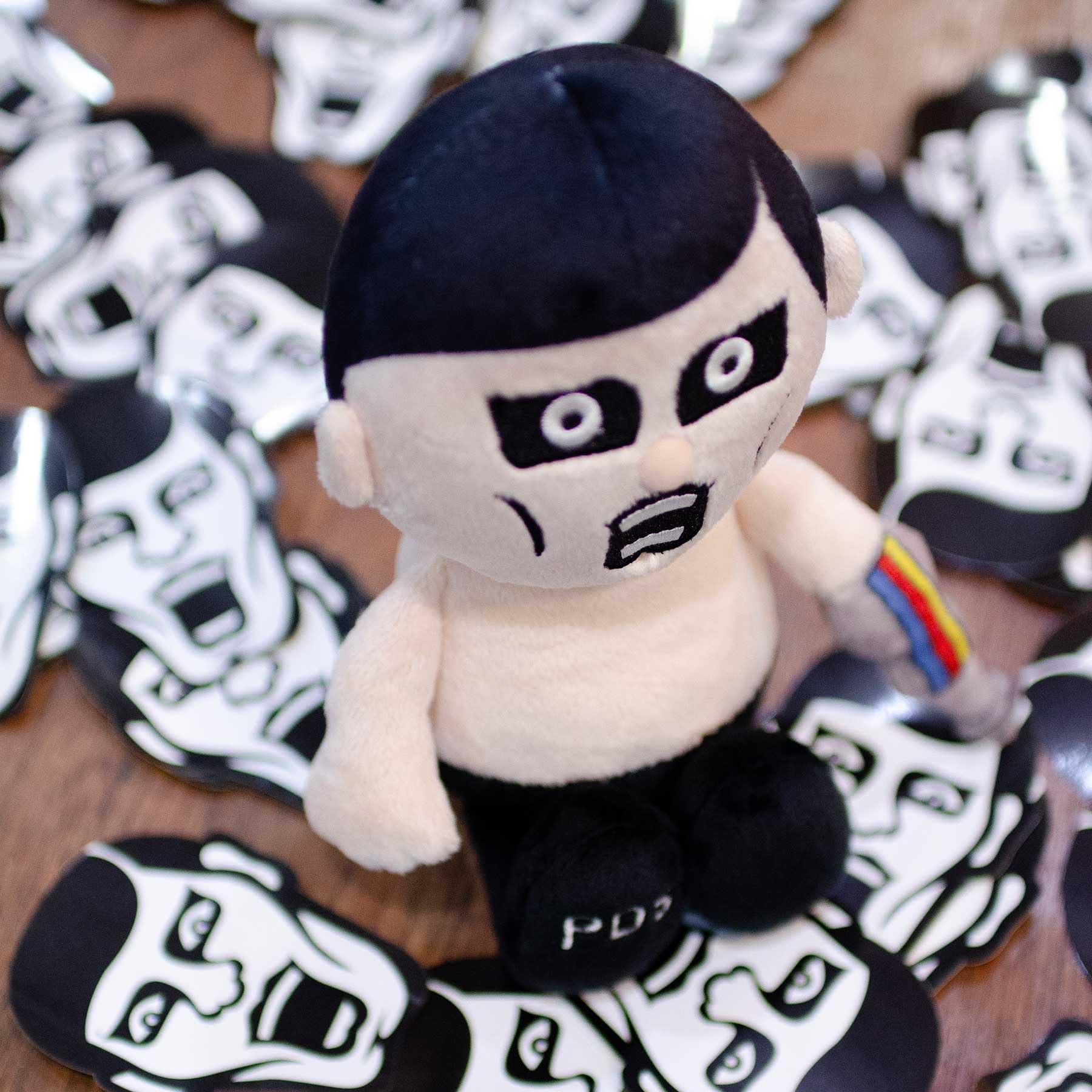 PUNKDRUNKERS NICI あいつ パンクドランカーズ ソフビ 未開封 Amazon.co.jp: ニキ(NICI) PUNK DRUNKERS あいつ ぬいぐるみ 25cm 2025