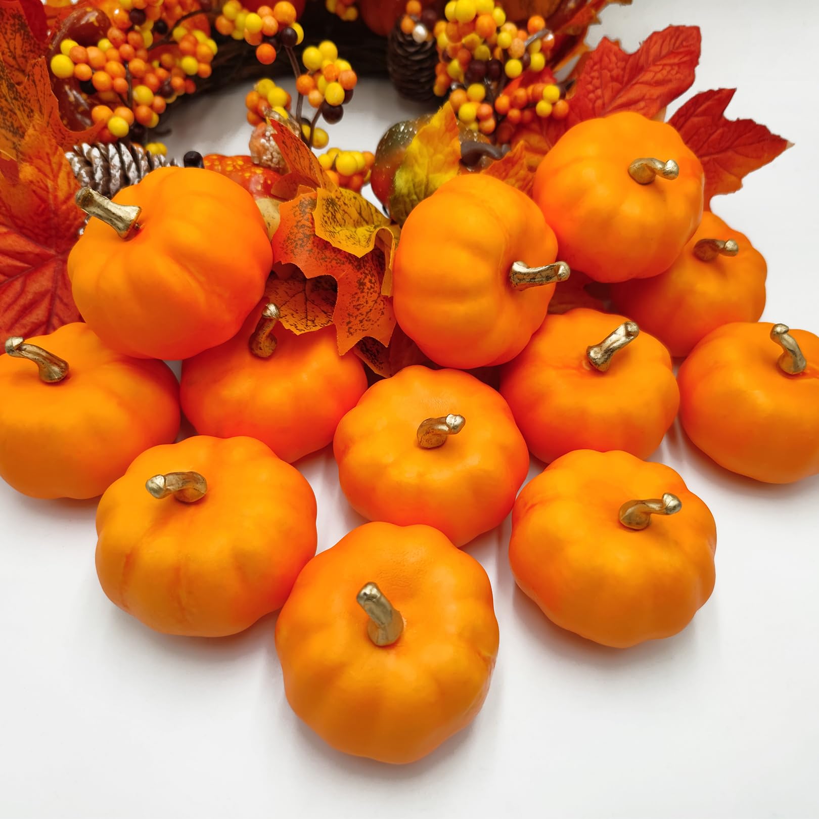 swwmm Artificial Pumpkins,12 PCS Bulk Decoration Faux Harvest Pumpkins Mini Foam Fake Pumpkin Set,Halloween Pumpkin Decorations for Fall Autumn Halloween Home Thanksgiving Party Decor（Orange）