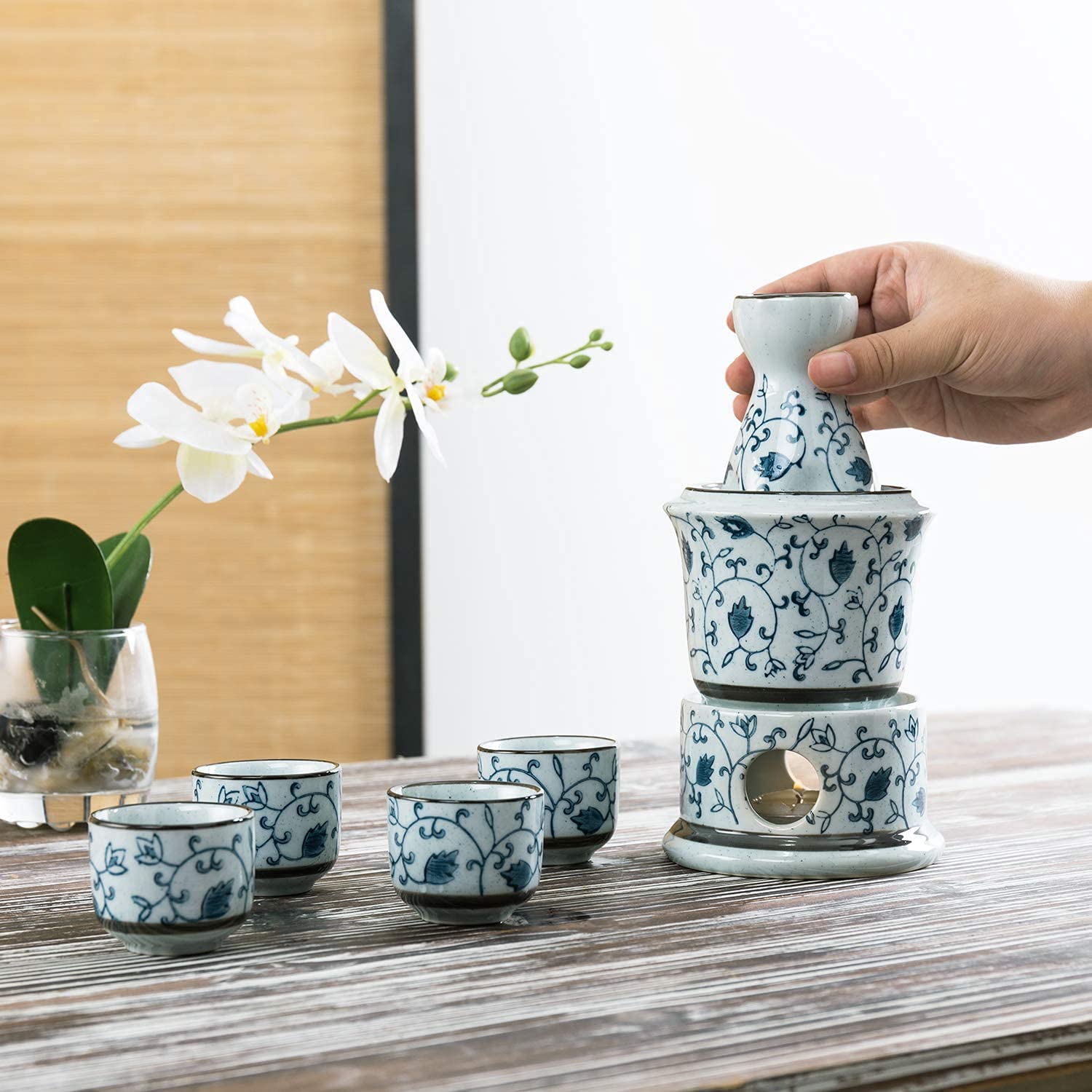 ODYO Tasse à saké Traditionnelle, Verres à vin en céramique, Ensemble de 4 Verres à saké Japonais à Fleurs Bleues en céramique exquise, Bol Plus Chaud (Couleur : Bleu) (Color : White)
