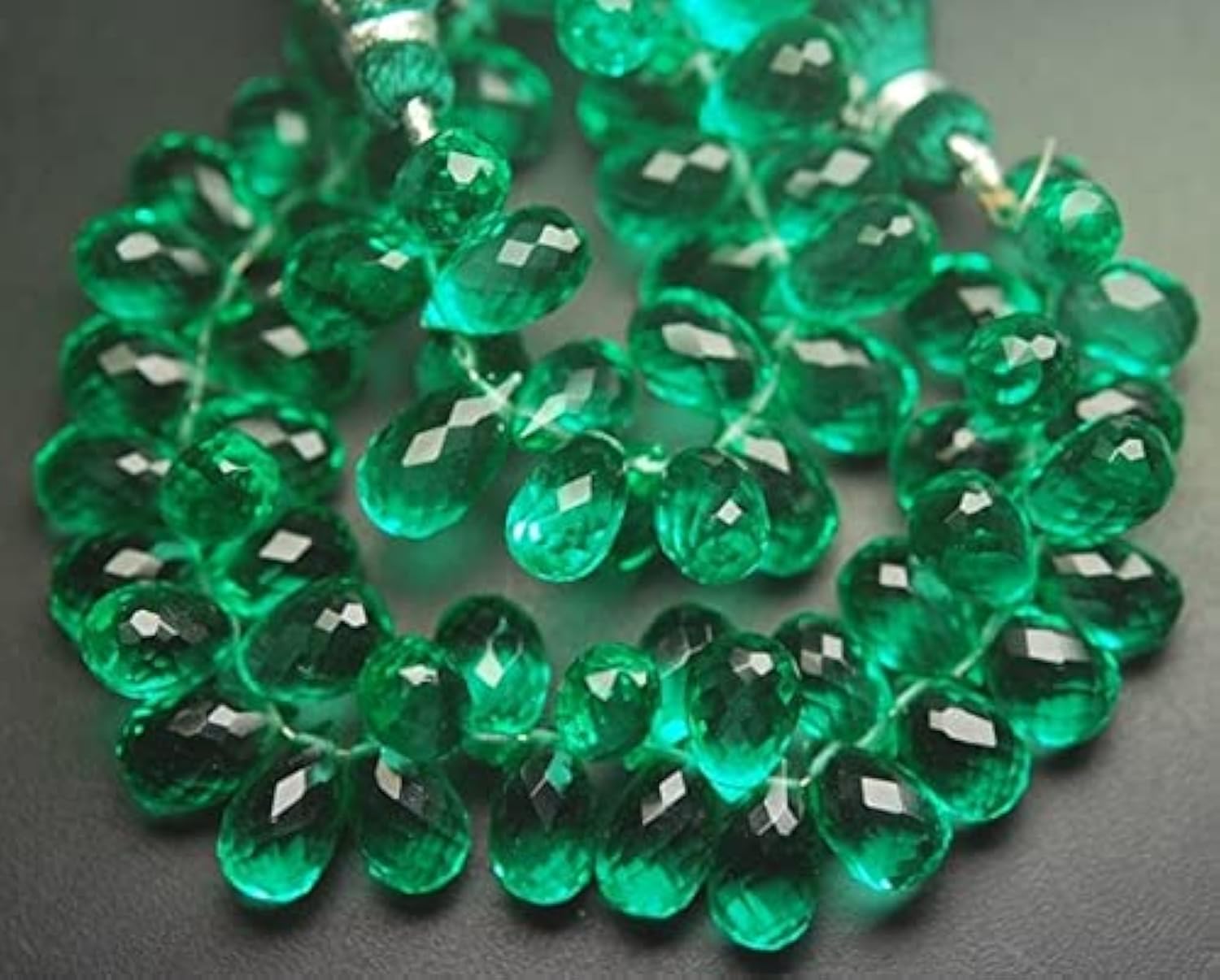 Quartz vert émeraude briolette goutte facettée pour création collier et bracelet DIY