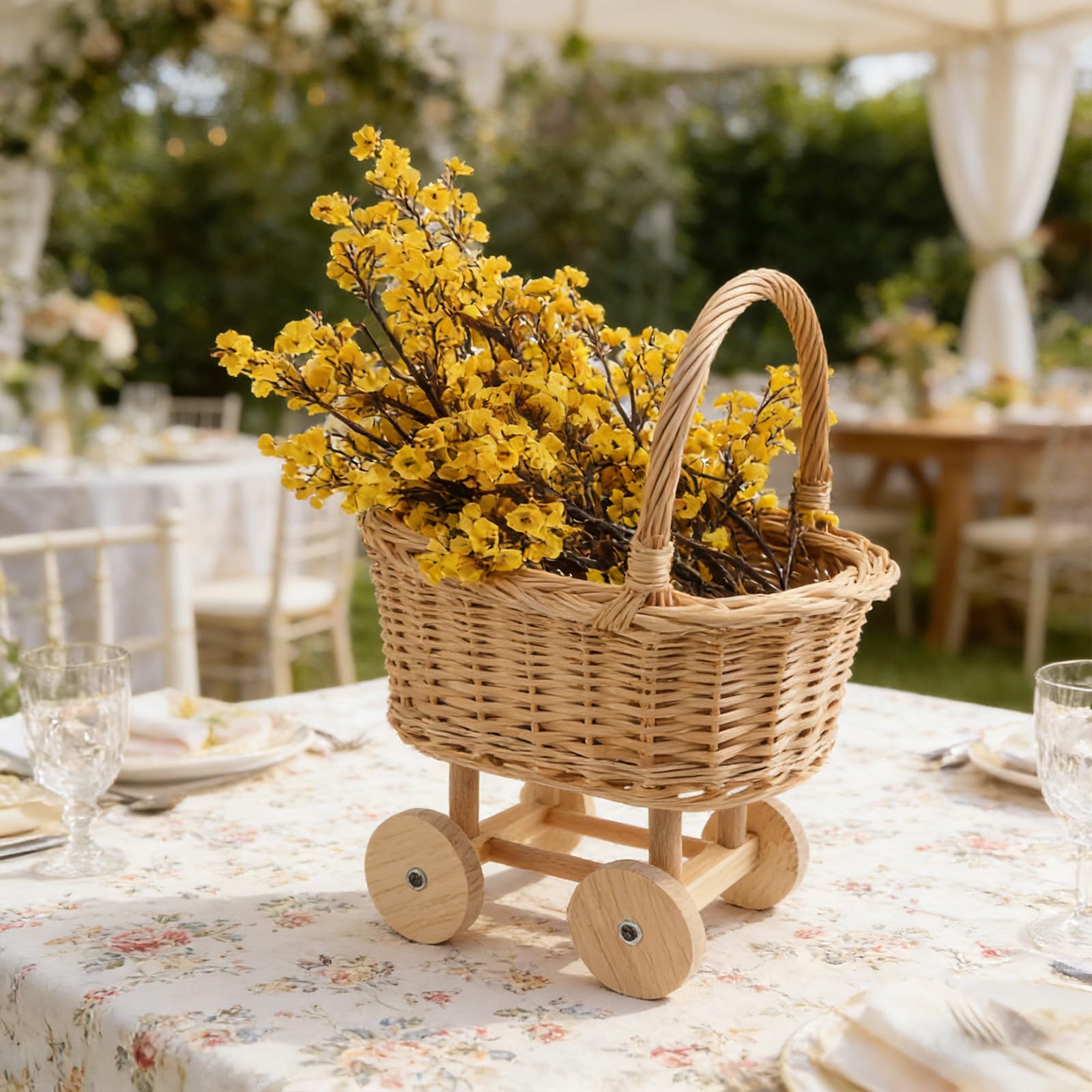 2-częściowa dekoracja wózka wiklinowego: pleciony rattanowy kosz na kwiaty w kształcie wózka - wierzbowa kołyska, centralny element na baby shower, na upominki na imprezę, jasnobrązowy