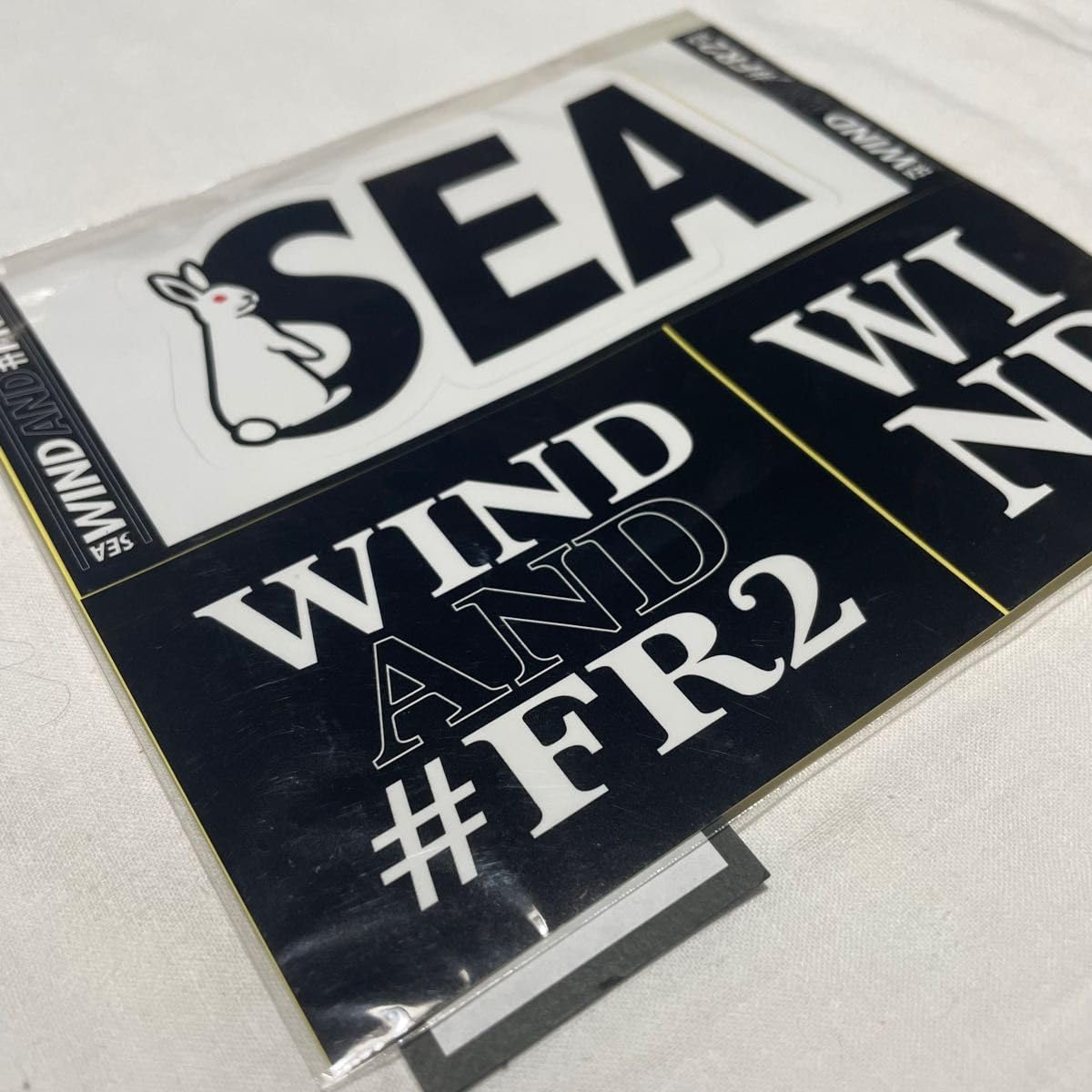 Amazon.co.jp: WIND AND SEA × FR2ステッカー : おもちゃ