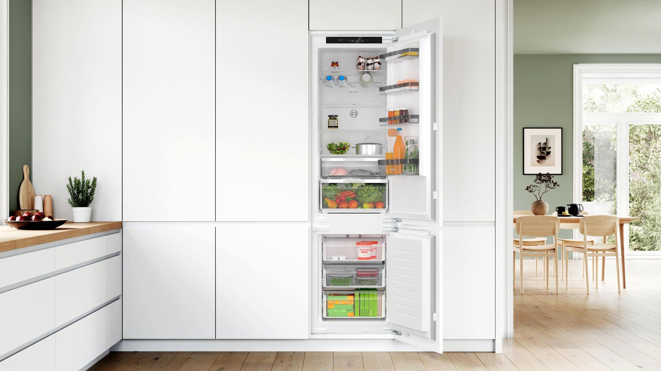 Bosch, Frigorífico combi integrable, Serie 4, NoFrost, KIN96VFD0 | Alimentos frescos y sin escarcha en un diseño que se funde con tu cocina.