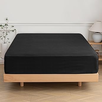Elegant Comfort 1500 Premium Hotel Quality 1-Piece Fitted Sheet, Softest Quality Microfiber - Deep Pocket up to 16 inch, Wrinkle and Fade Resistant, Full, Black
