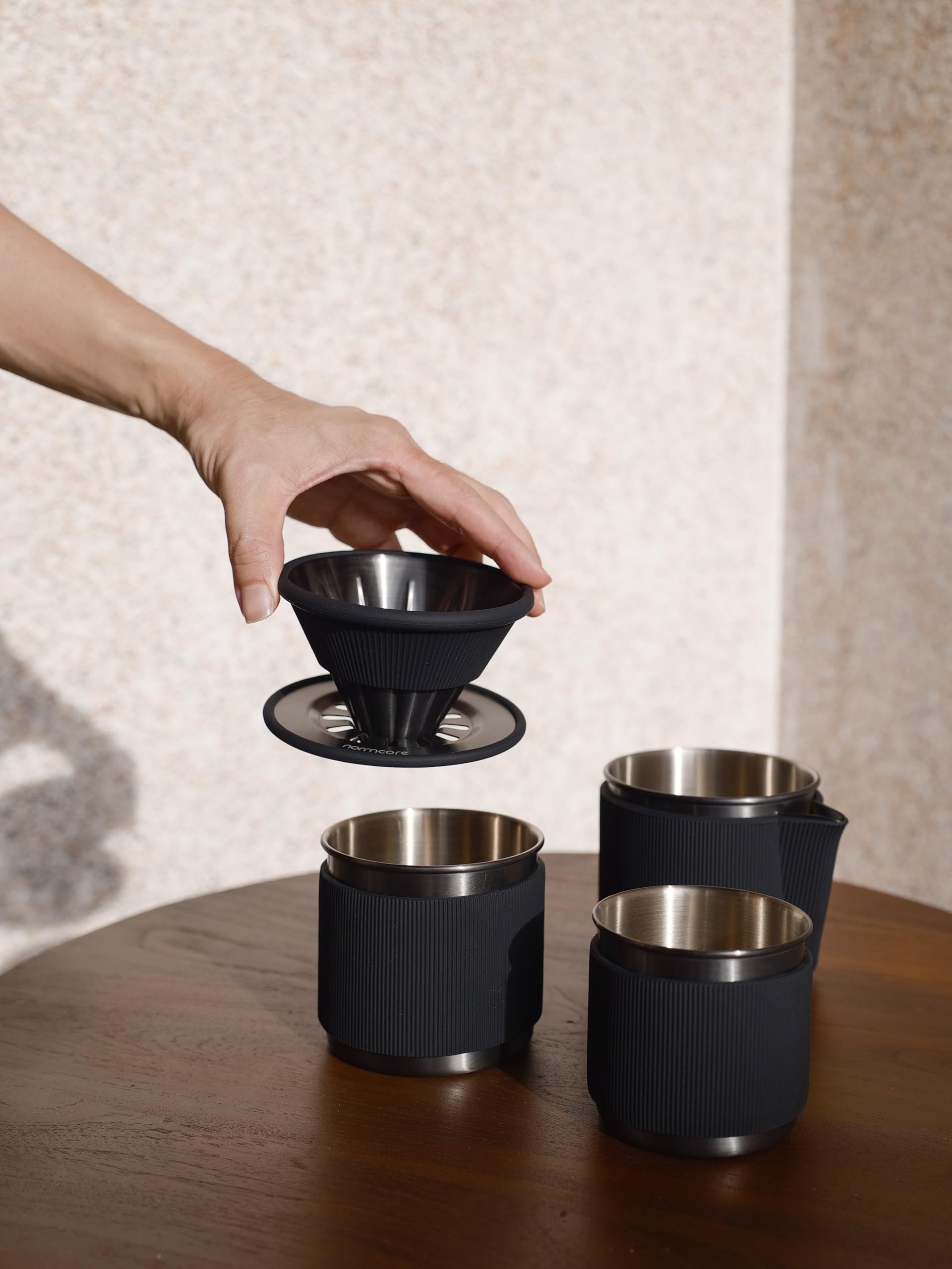 Normcore Set da viaggio per versare il caffè, set portatile per versare il caffè, gocciolatore da viaggio per tazza singola, utilizzare V60 e macchina da caffè in carta con filtro a onda, acciaio