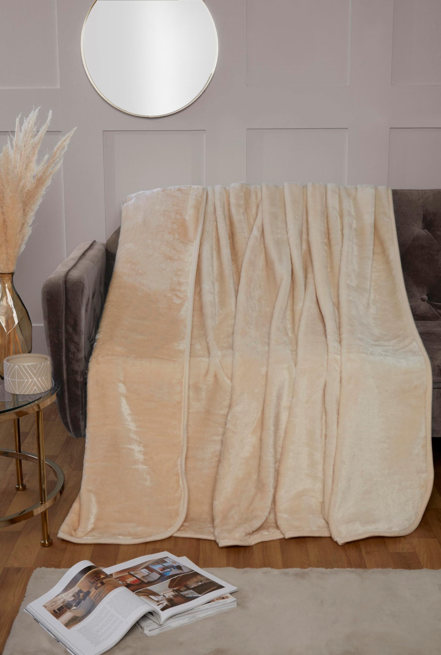 Rapport Home Luxury Dyed Mink Throw Blanket (200 x 240 cm) Cream