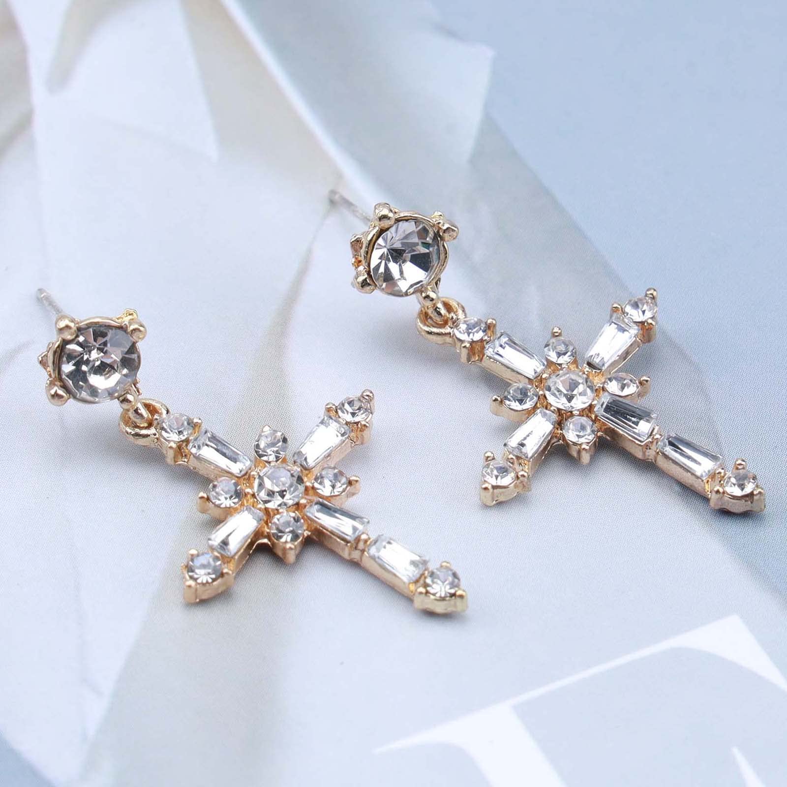 Dervivea Boho Cz Croce Goccia Orecchini Croce Nappa Catena Orecchino Croce Di Cristallo Orecchini Pendenti Catena Croce Orecchini Perno Religione Croce Orecchini Gioielli Per Le Donne E Le Ragazze